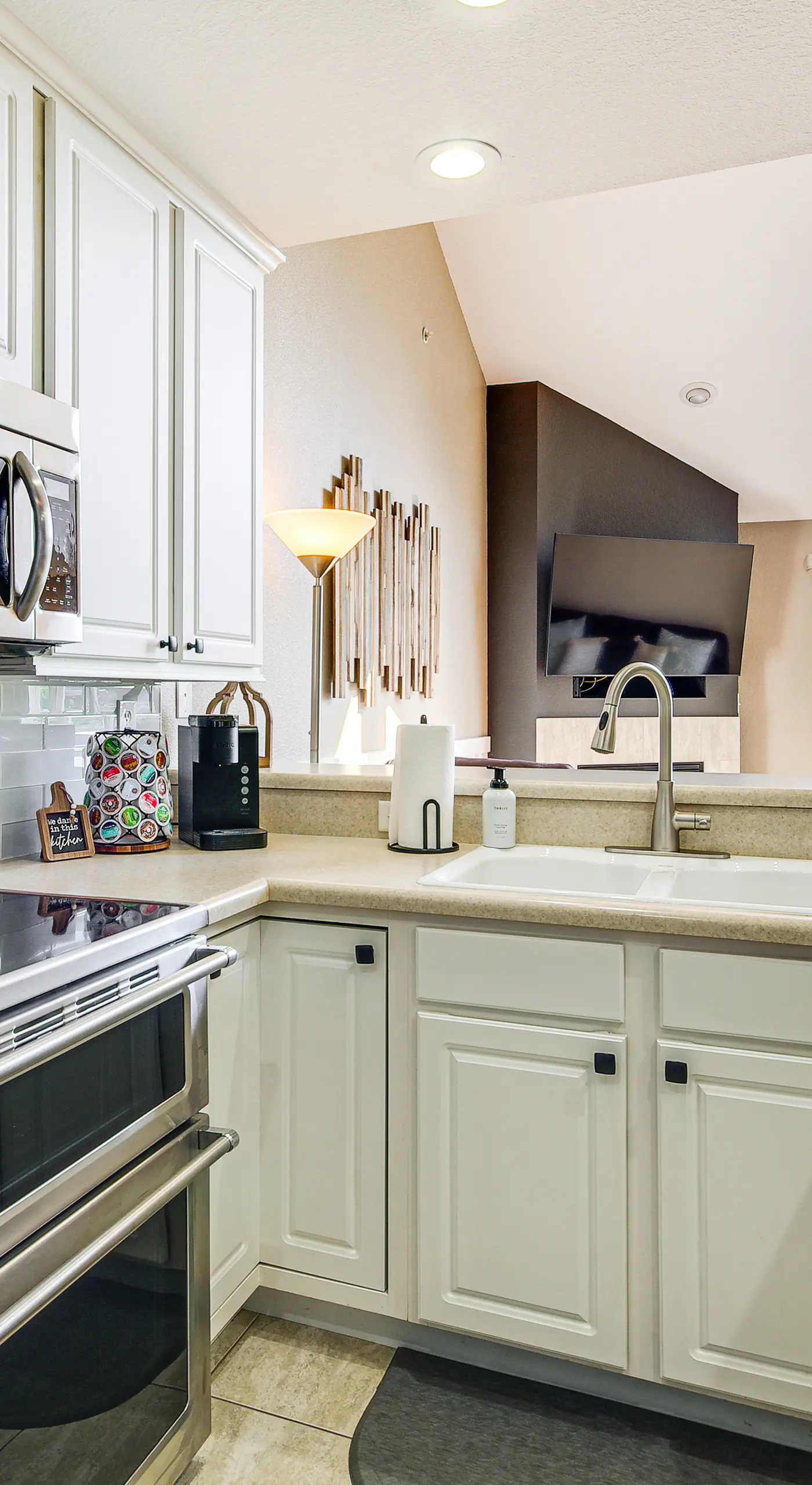 On-Site Lake of the Ozarks Access: Camdenton Condo