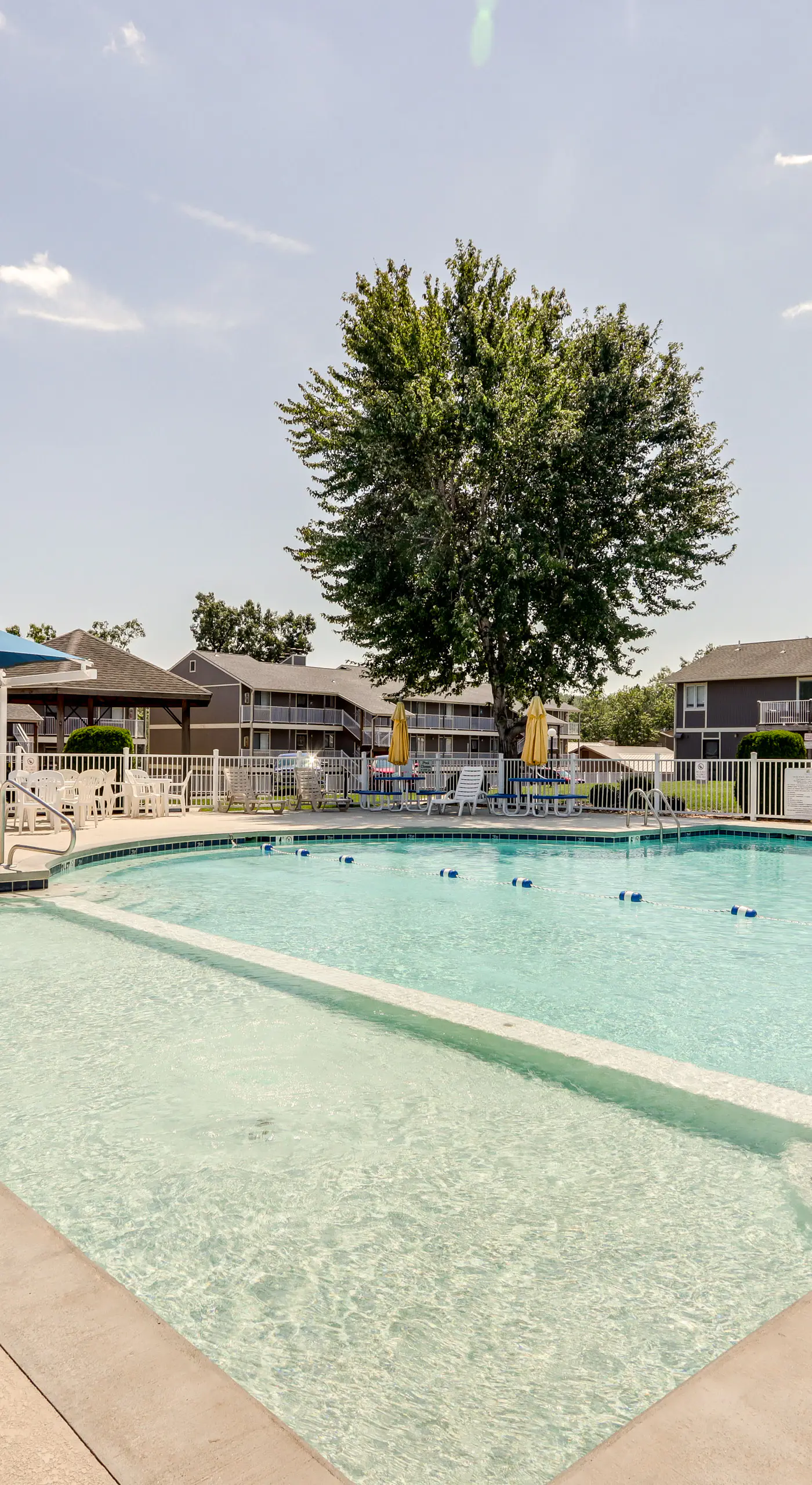 Lake & Pool Access: Lazy Days Condo w/ Balcony!