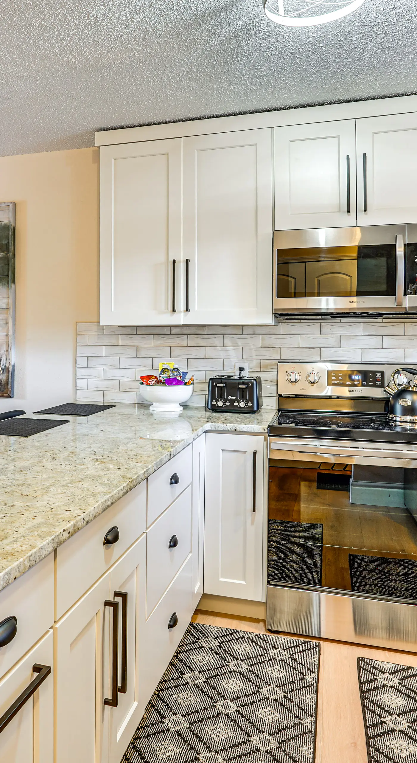 Lake & Pool Access: Lazy Days Condo w/ Balcony!