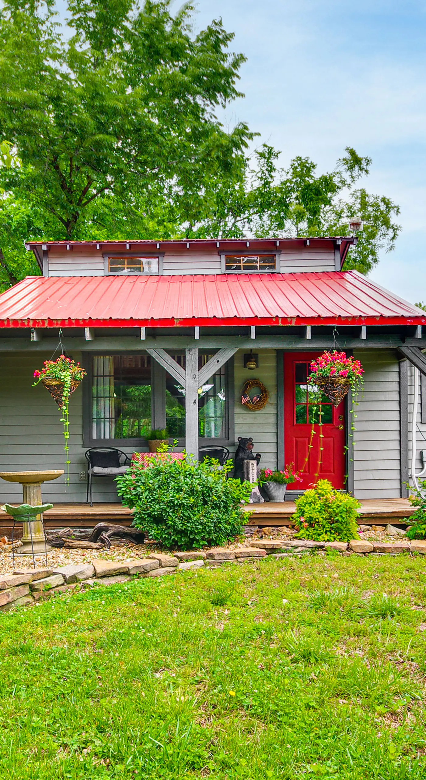 Hike, Swim & Fish: Lakefront Cabin in Roach!