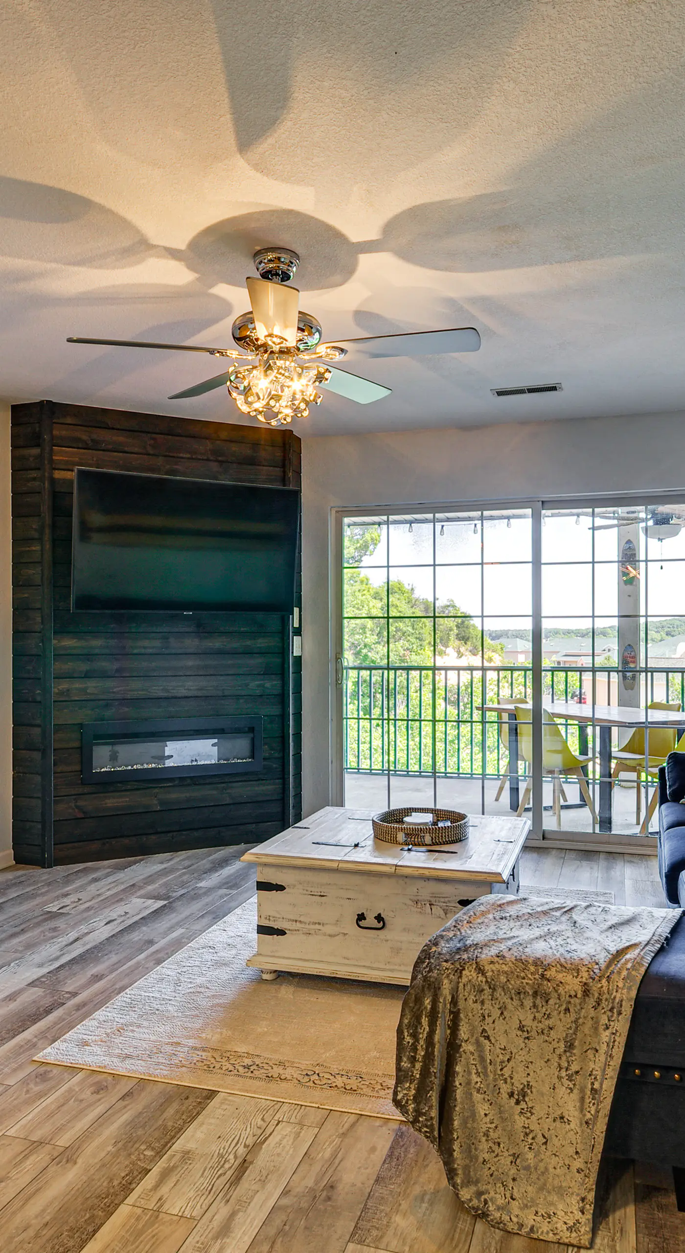 Balcony w/ Marina Views: Lake Ozark Hideaway!