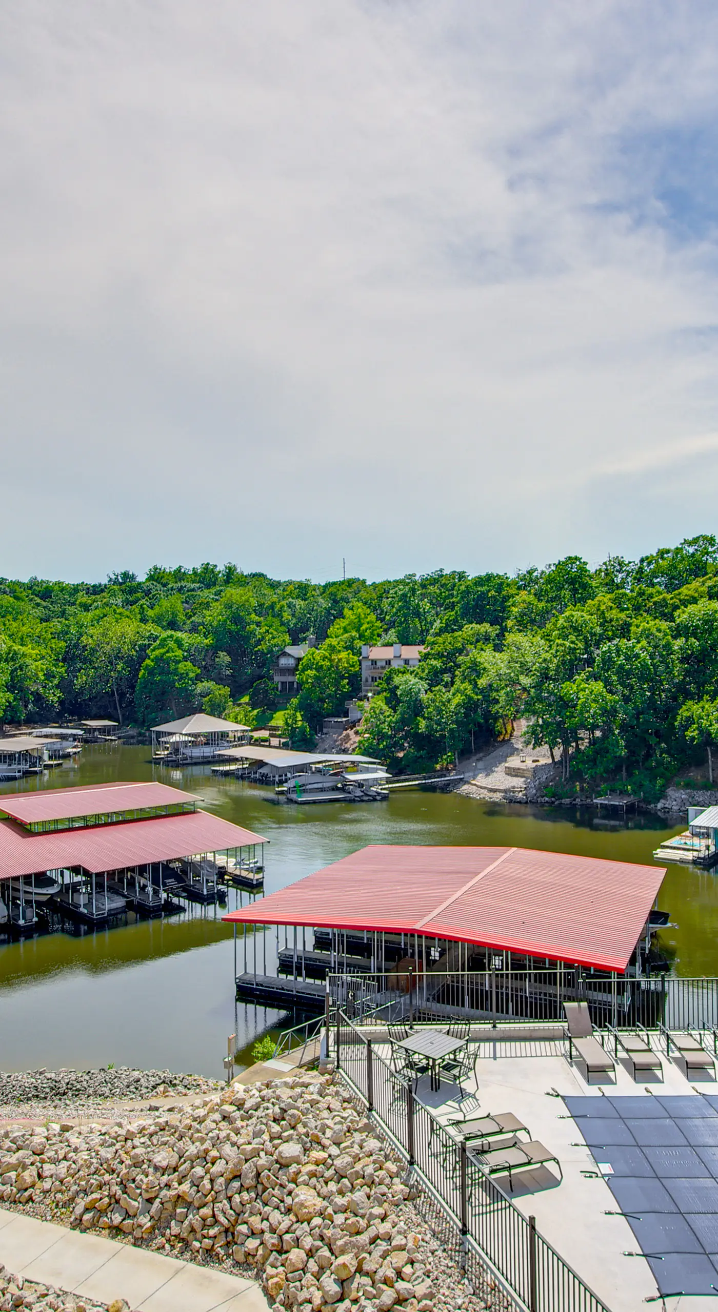 Balcony w/ Marina Views: Lake Ozark Hideaway!