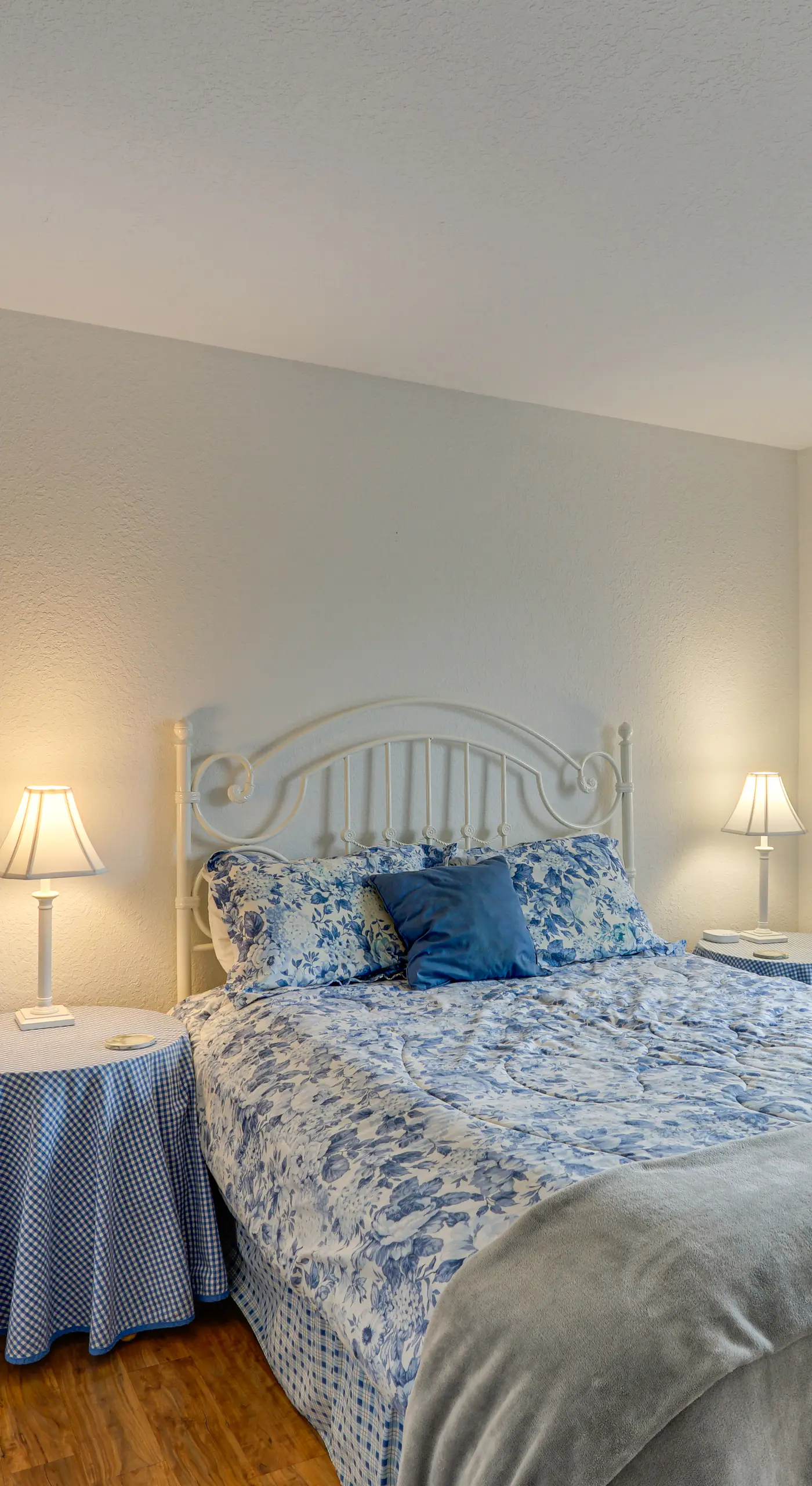 Main Channel View! Condo w/ Dock & Pool Access