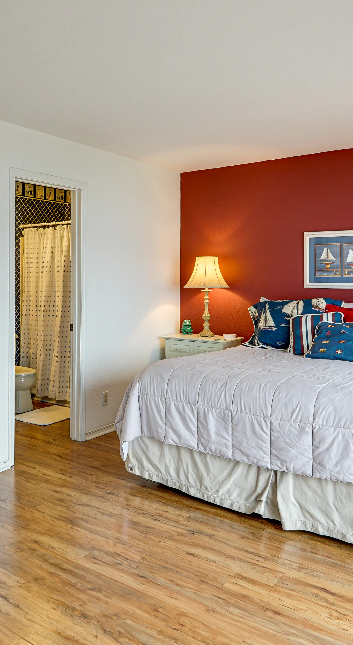 Main Channel View! Condo w/ Dock & Pool Access
