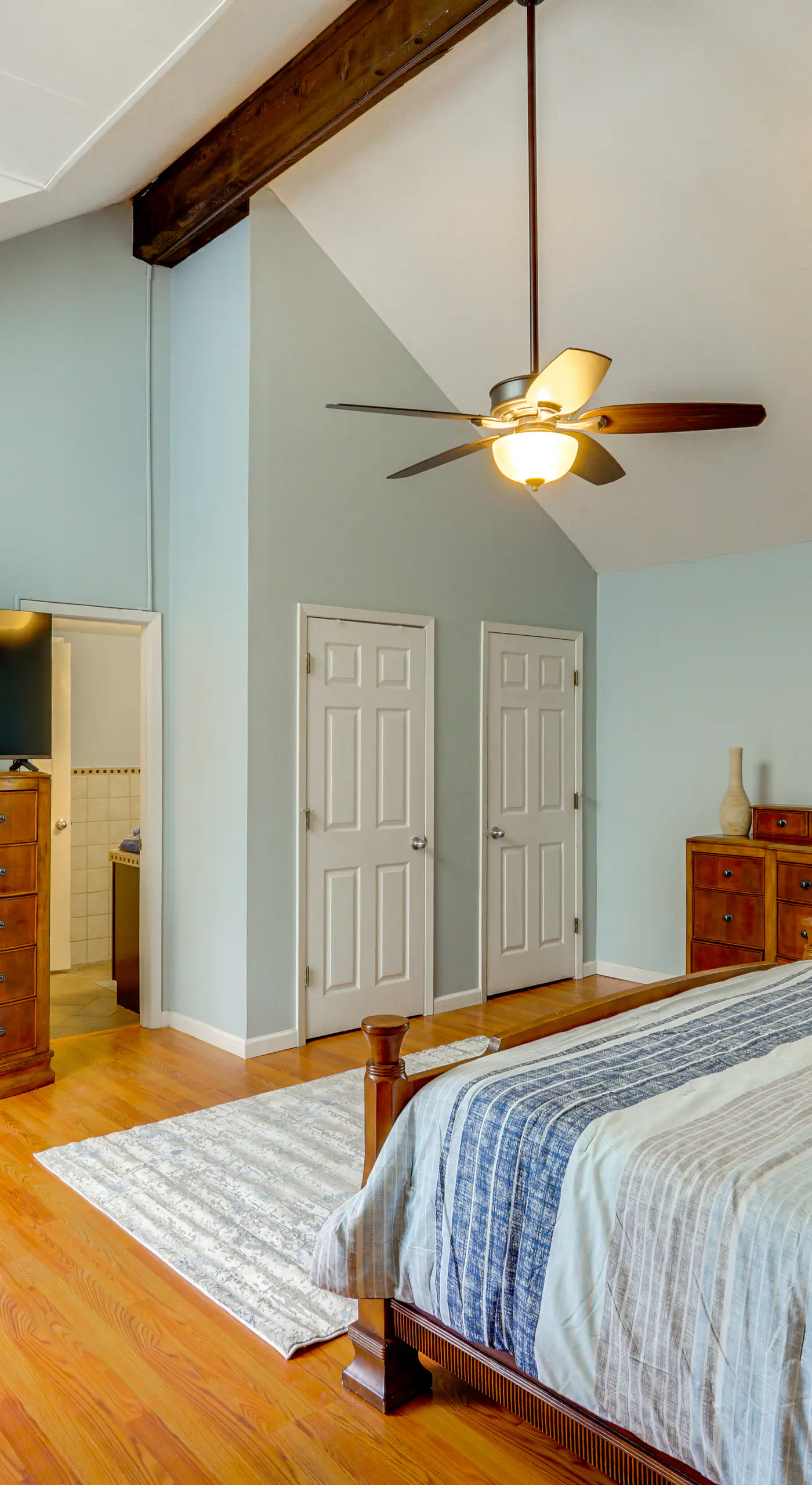 Lake Resort Access & On-Site Pool! Ozarks Getaway