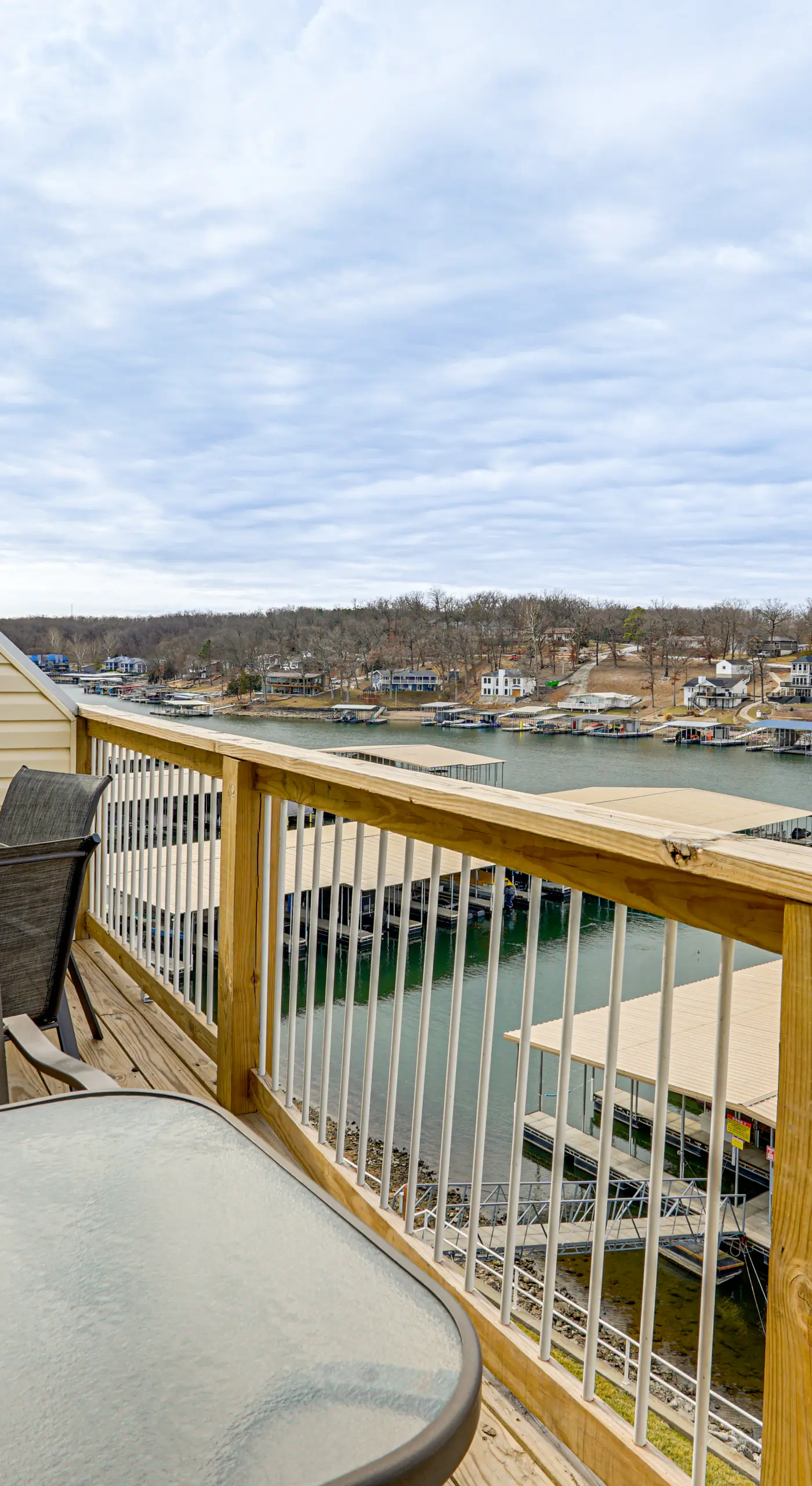Pool & Beach Access: Lake of the Ozarks Condo
