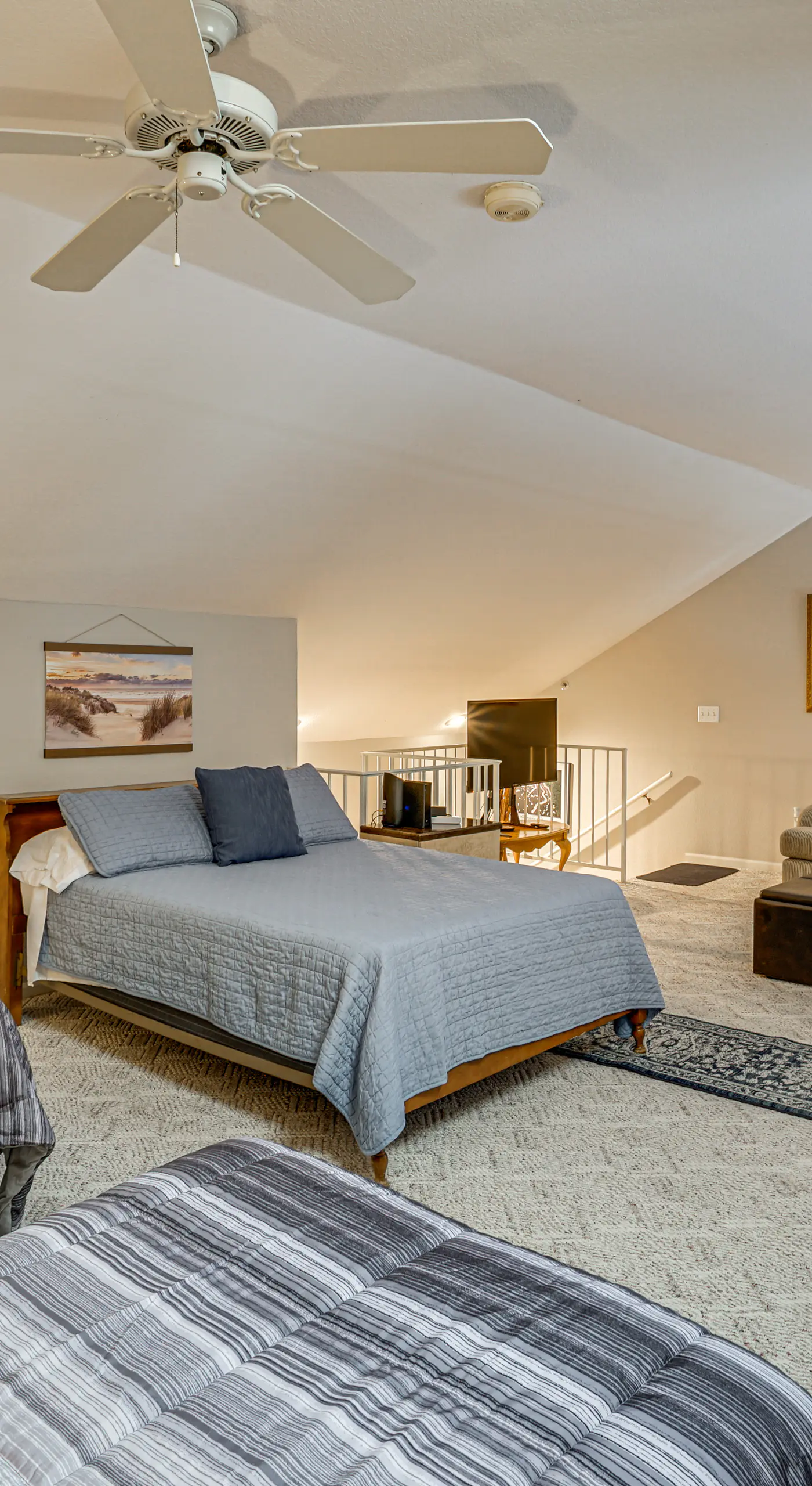 Pool & Beach Access: Lake of the Ozarks Condo