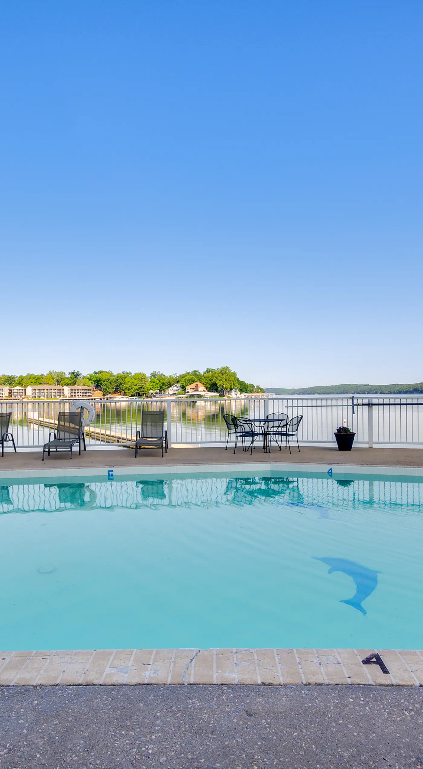 Pool & Beach Access: Lake of the Ozarks Condo
