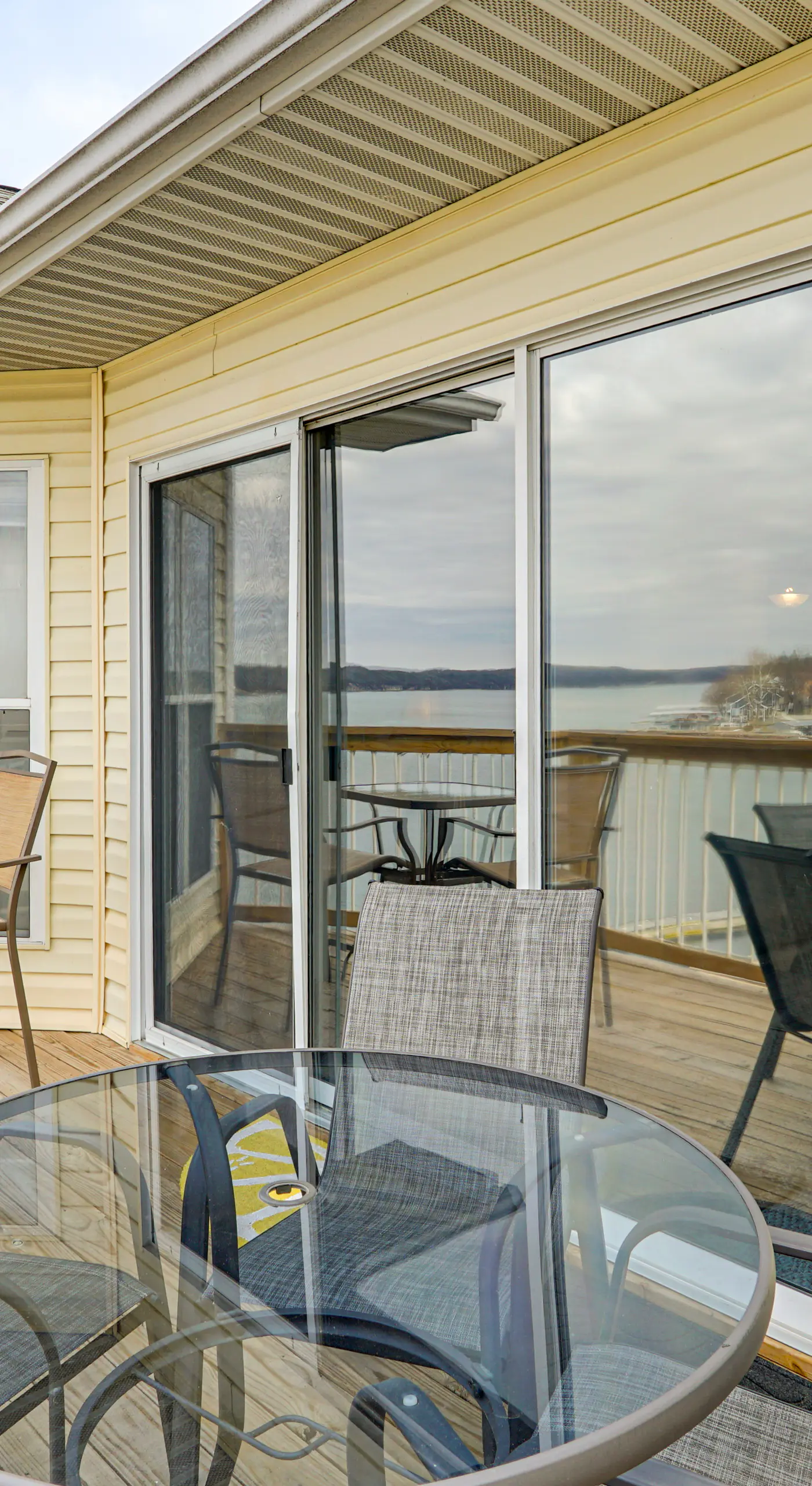 Pool & Beach Access: Lake of the Ozarks Condo