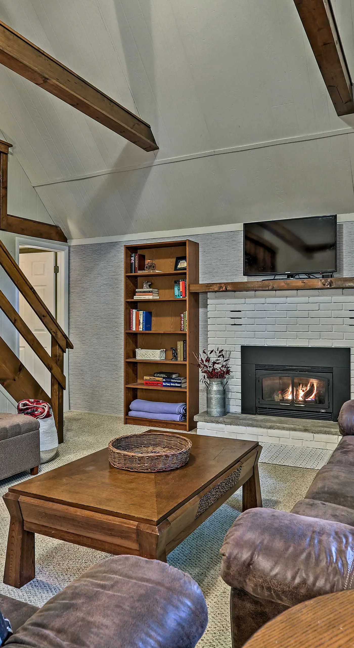Pocono Lake House Near Skiing & Kalahari Resort!