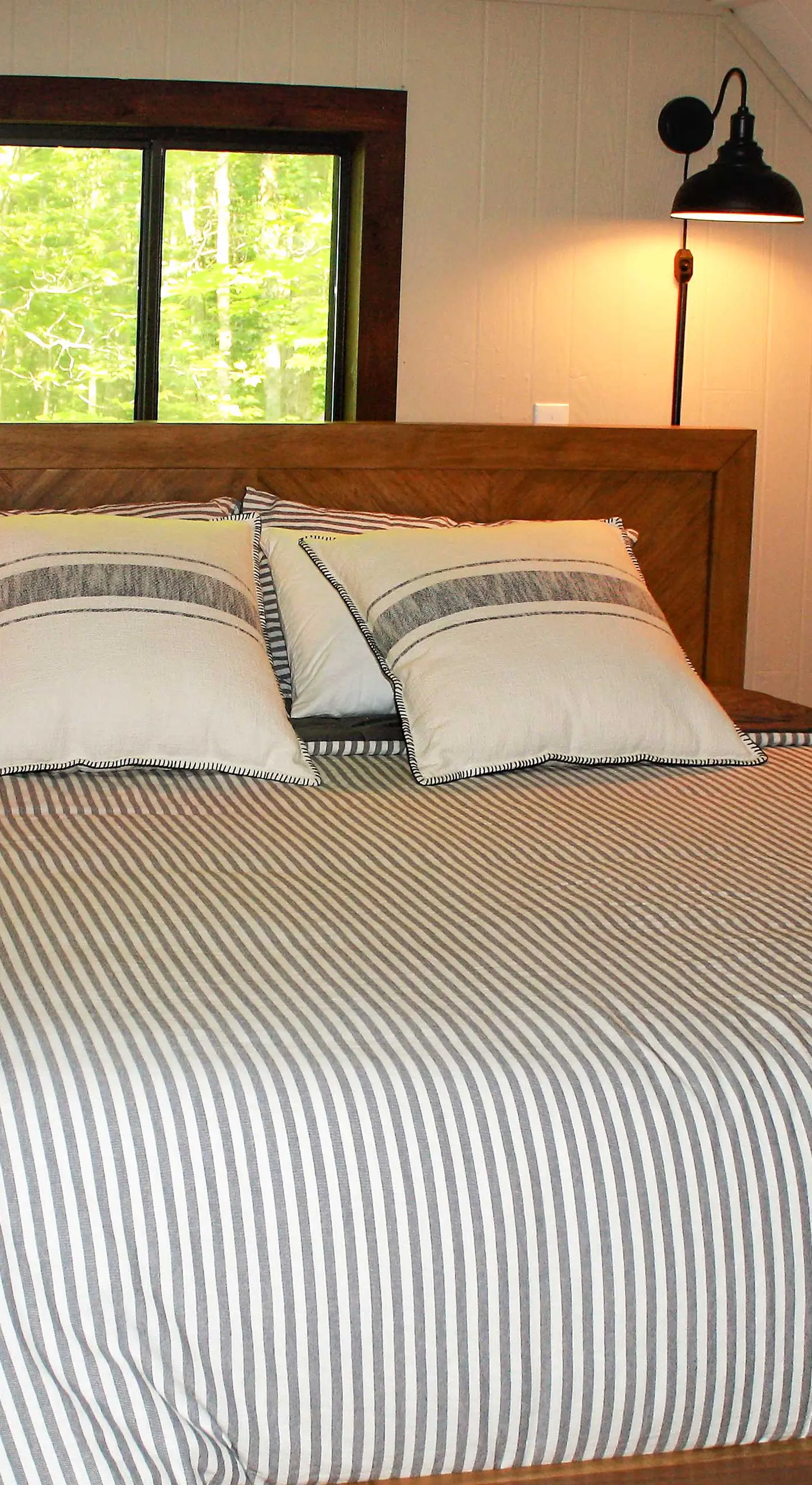 Pocono Lake House Near Skiing & Kalahari Resort!