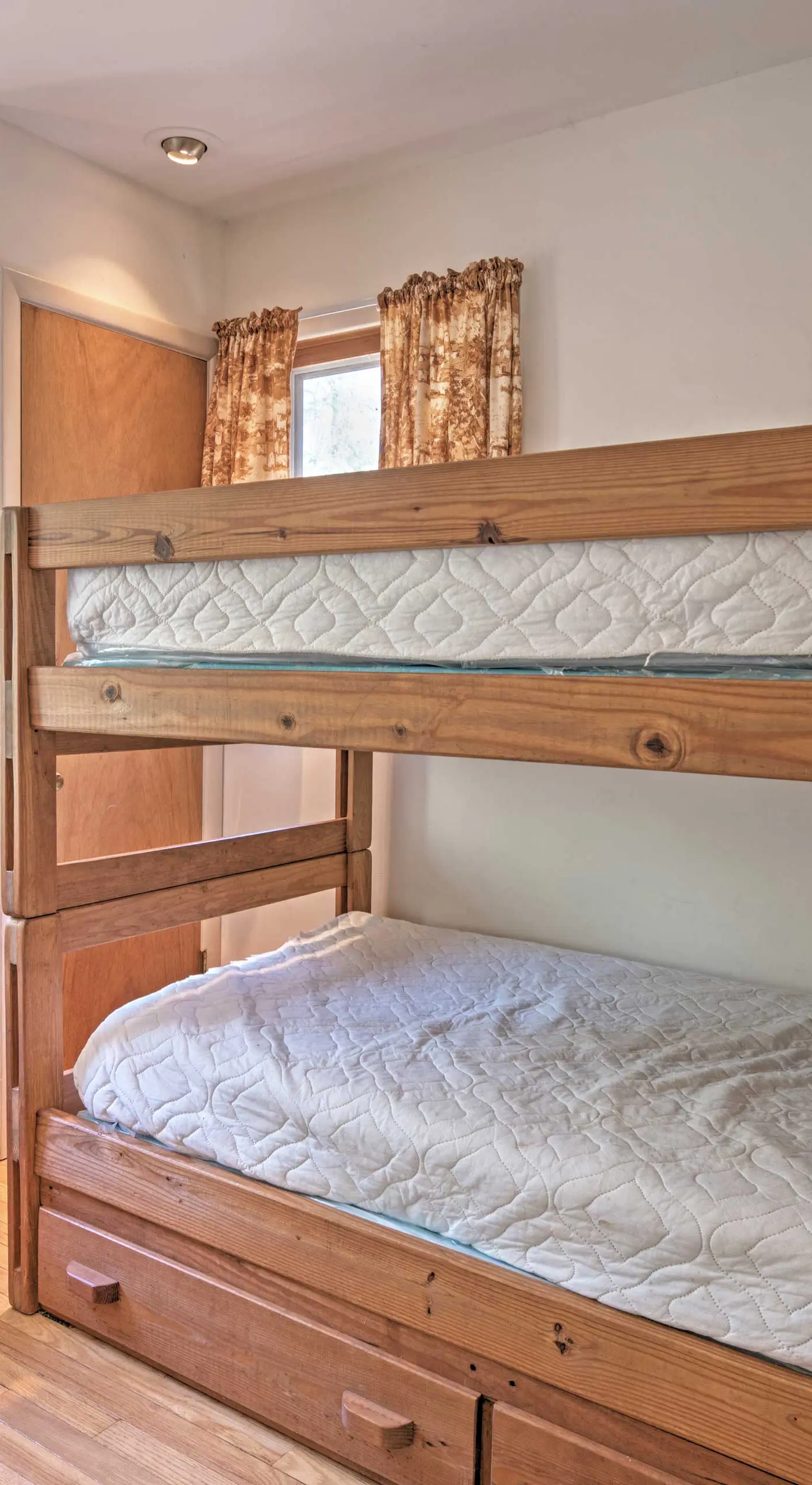 Creekside Arrowhead Lake House w/ Dock & Canoe!
