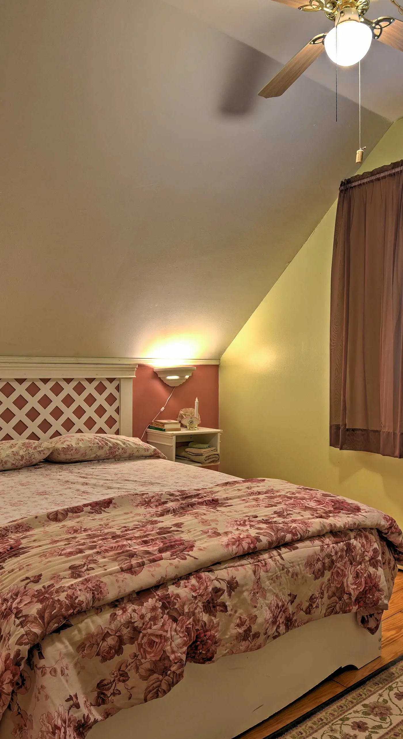 1 Mi to Lake Wallenpaupack: Pocono Mountain Home!