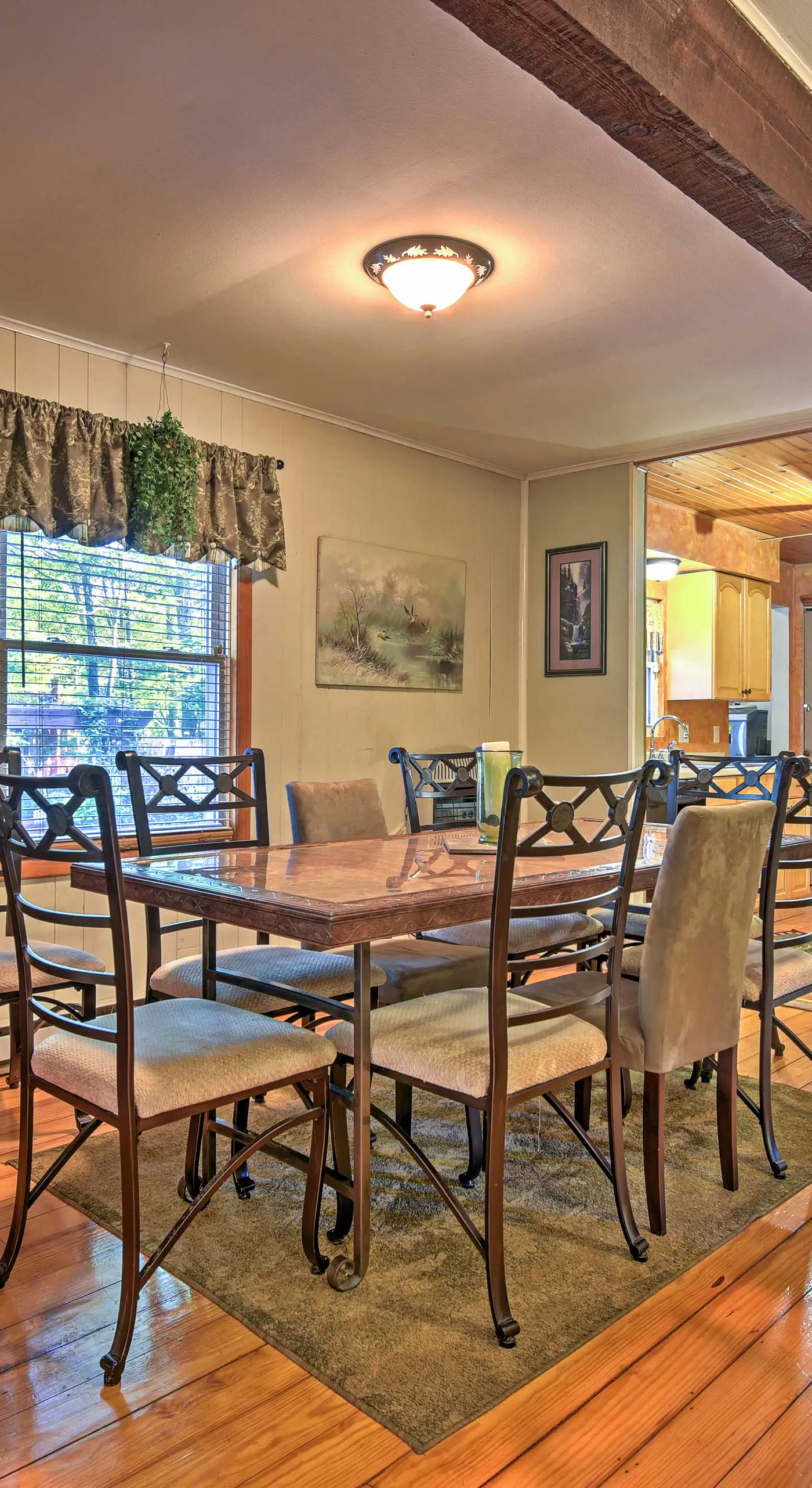 1 Mi to Lake Wallenpaupack: Pocono Mountain Home!