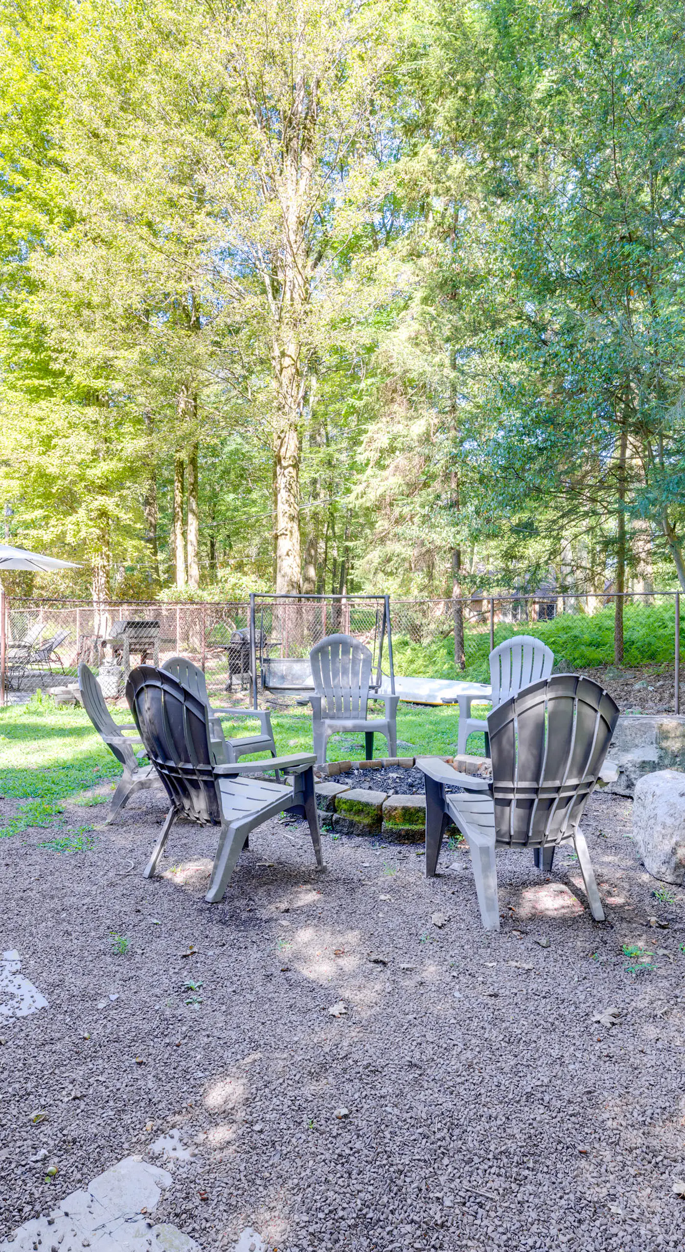 3 Mi to Slopes! Hot Tub Haven Near Lake Harmony
