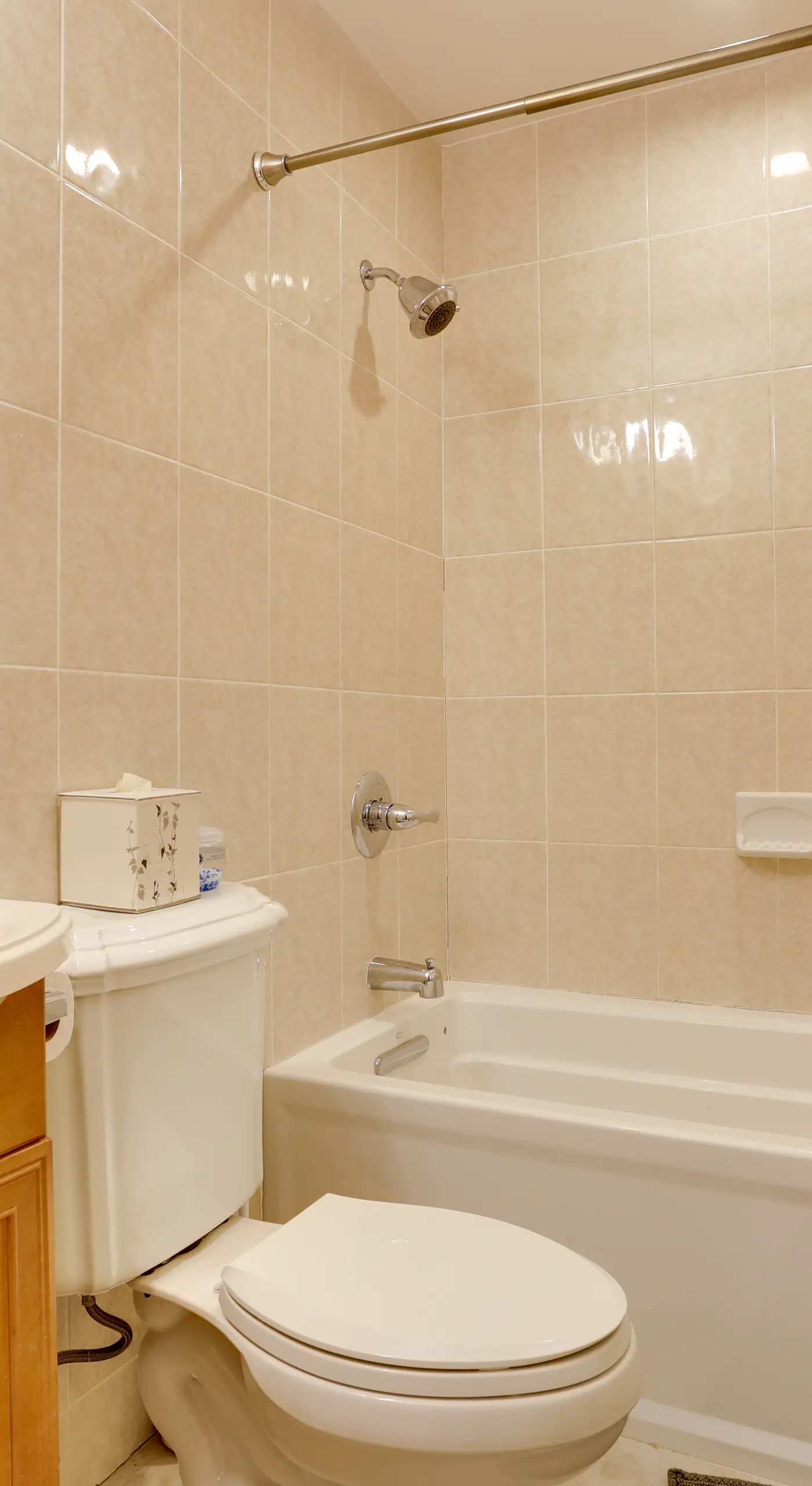 Pools, Hot Tub & More: Bushkill Mountain Getaway!