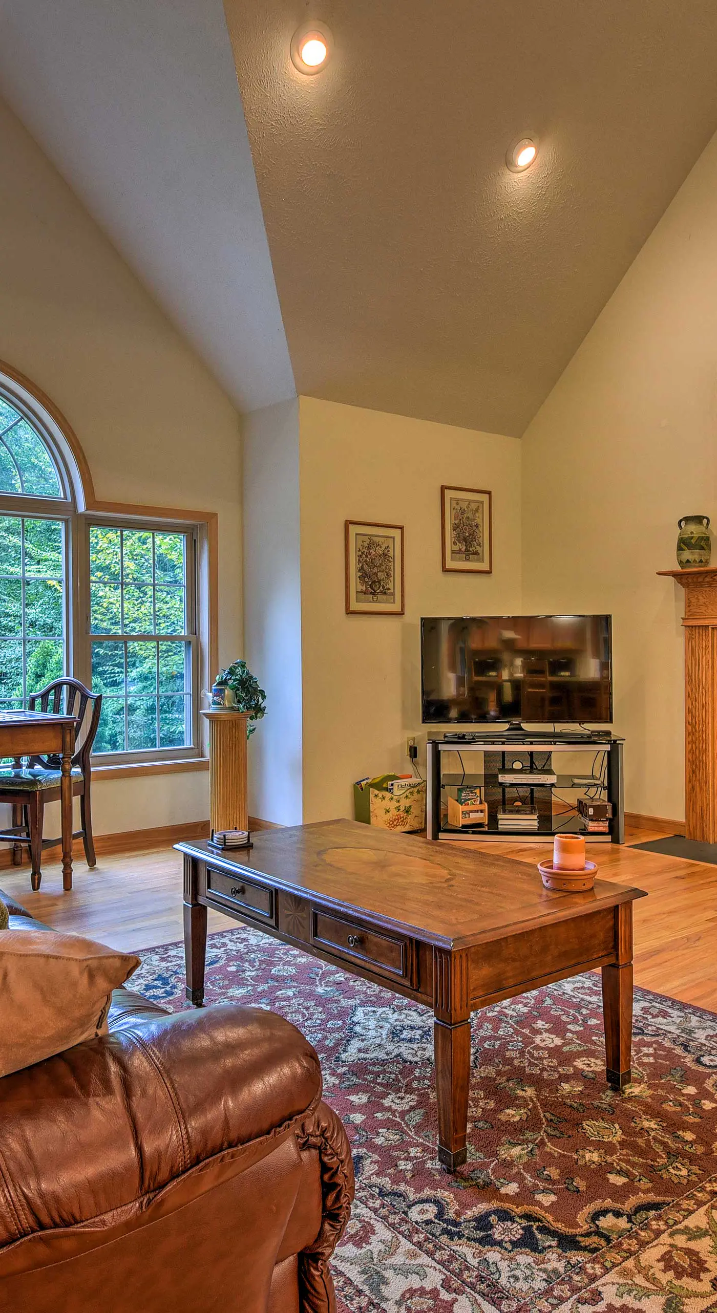 Pocono Mountain Home w/ 3 Community Lakes!