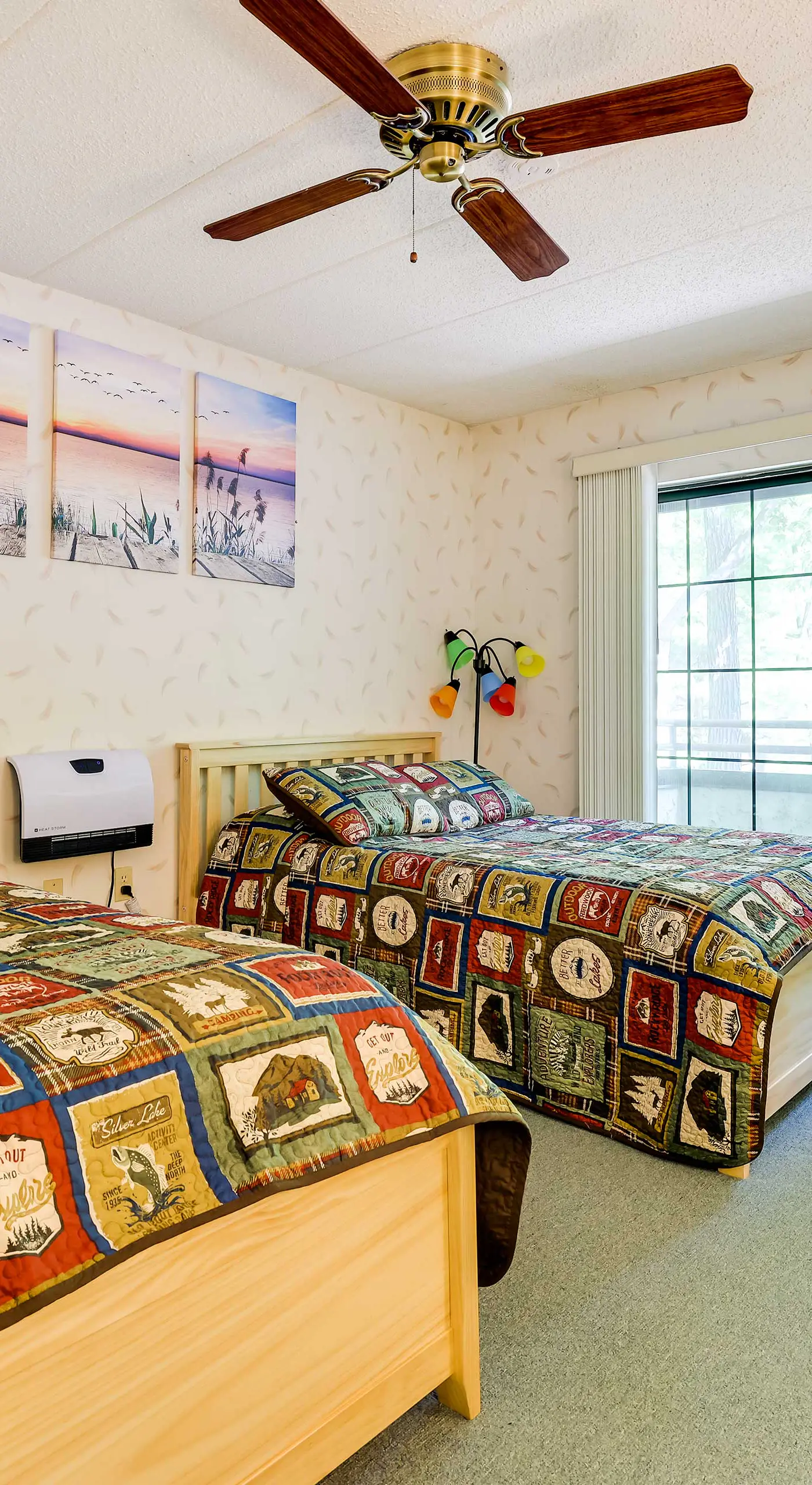 1 Mi to Big Boulder: Lakefront Unit w/ Pool Access