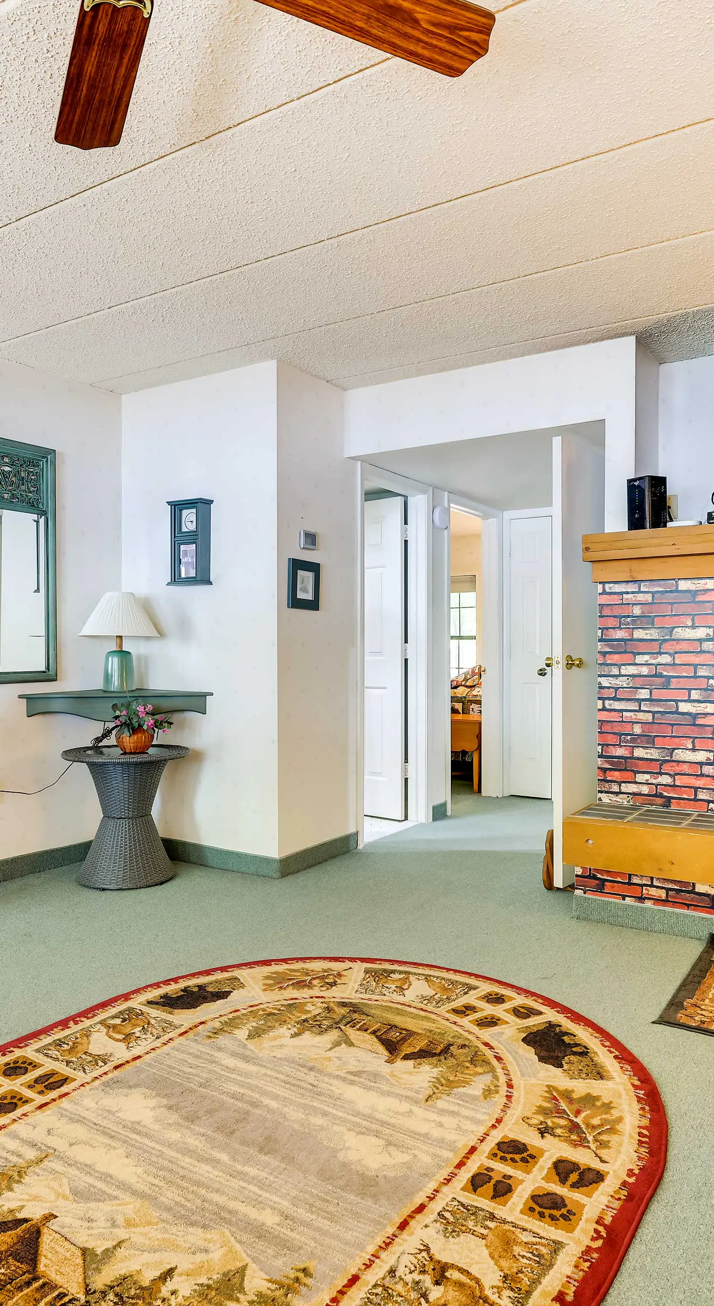 1 Mi to Big Boulder: Lakefront Unit w/ Pool Access