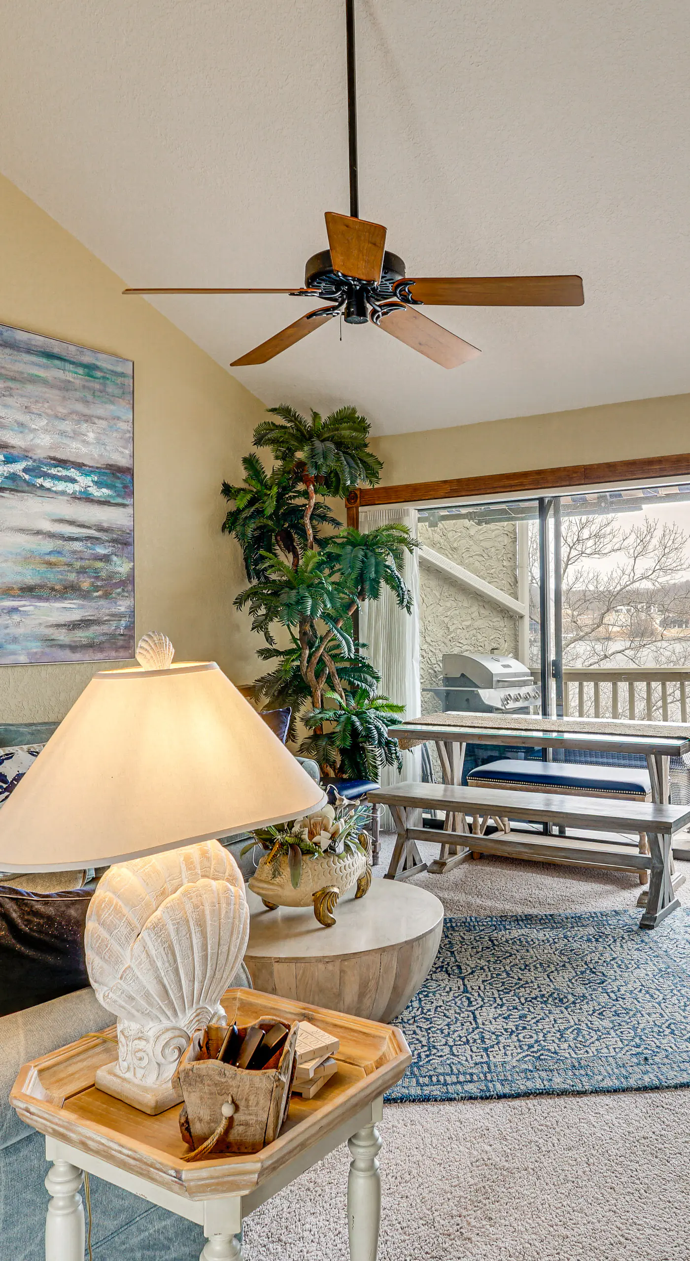 180 Main Channel View! Poolside Apt in Osage Beach