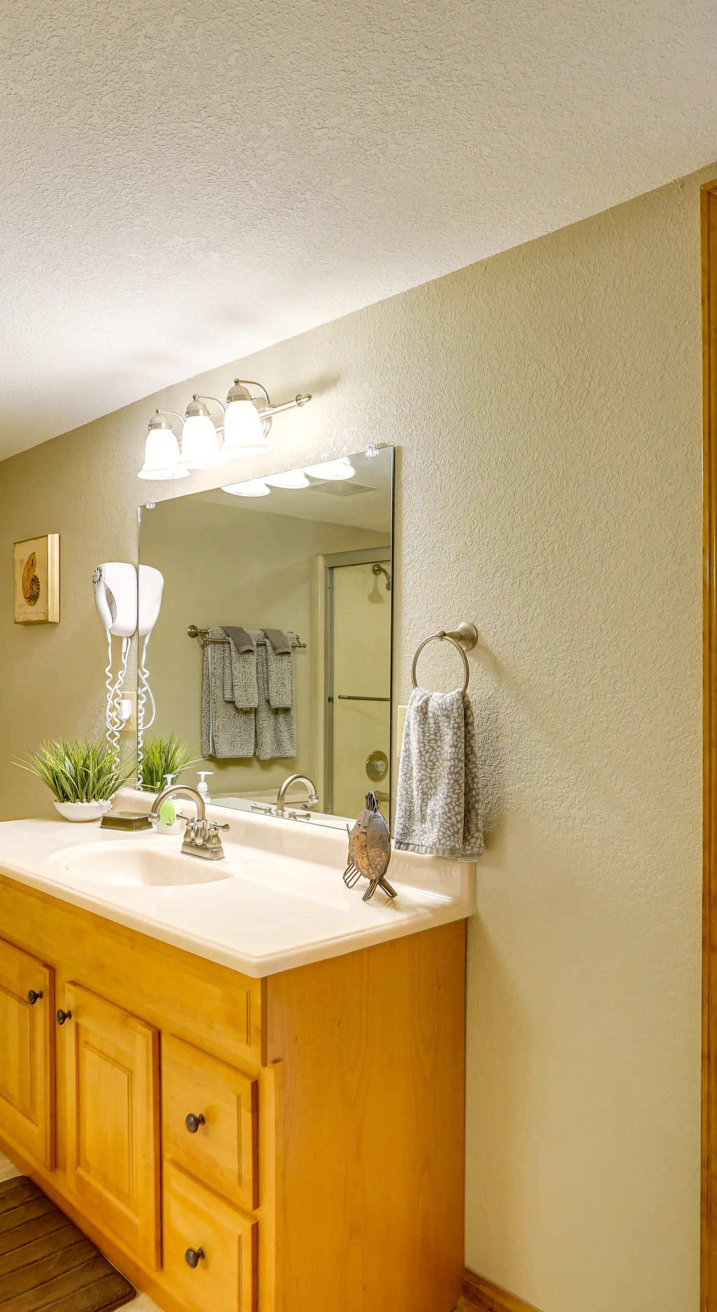 Resort Villa on Lake of the Ozarks! Family Fun Hub