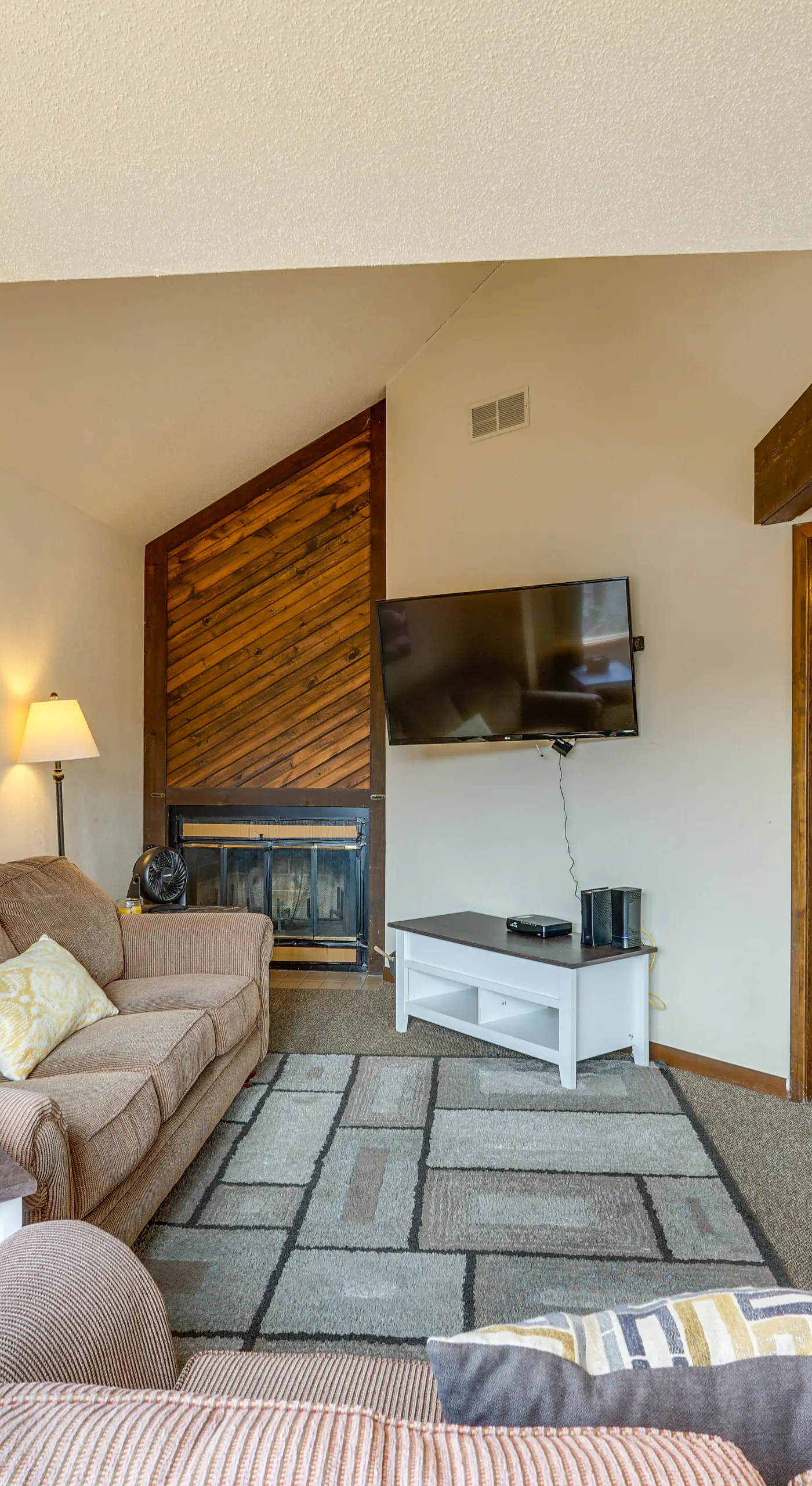 Boater’s Haven! Lake of the Ozarks Resort Retreat