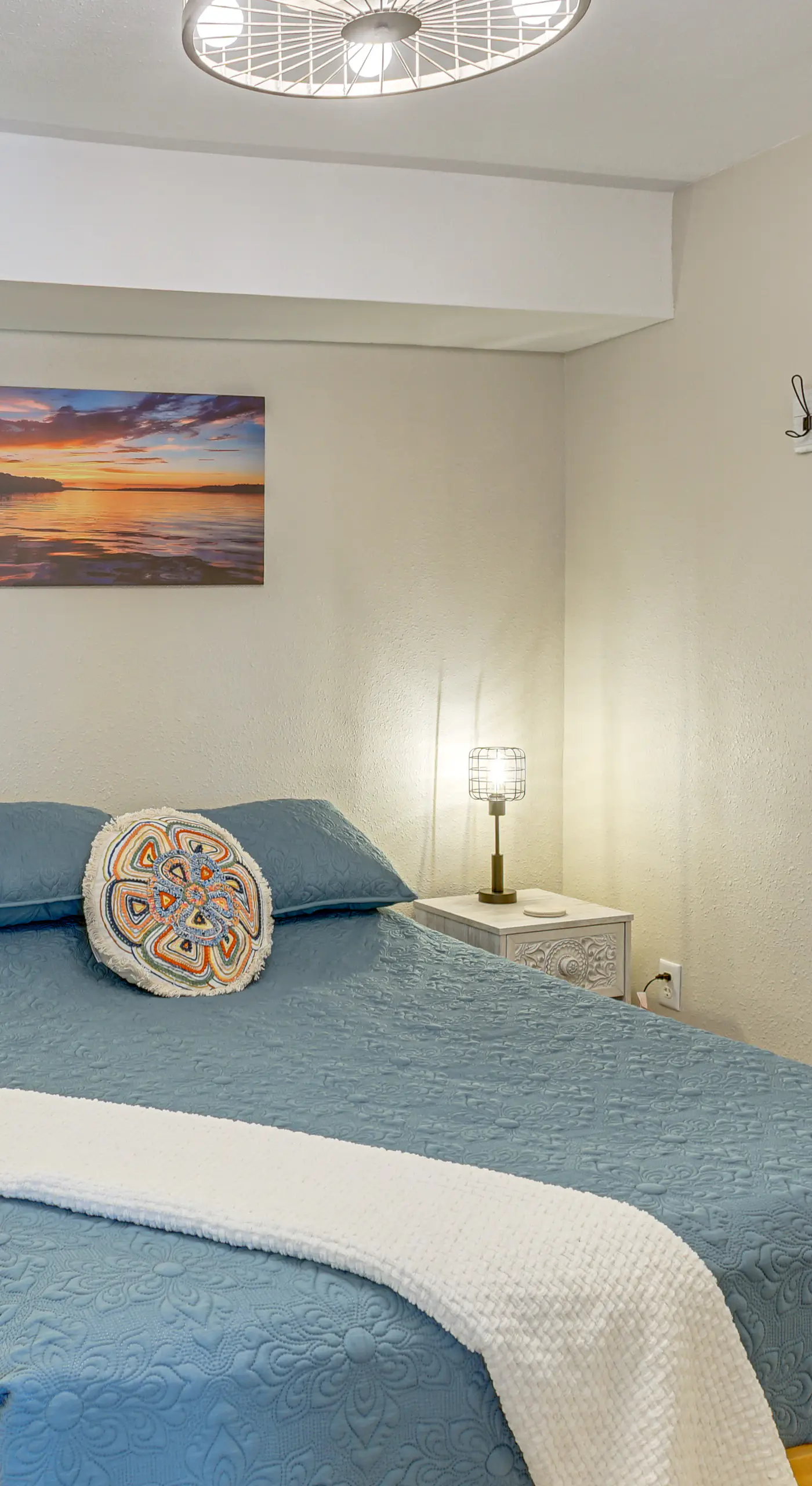 Cozy Lake Ozark Villa w/ Main Channel Views!