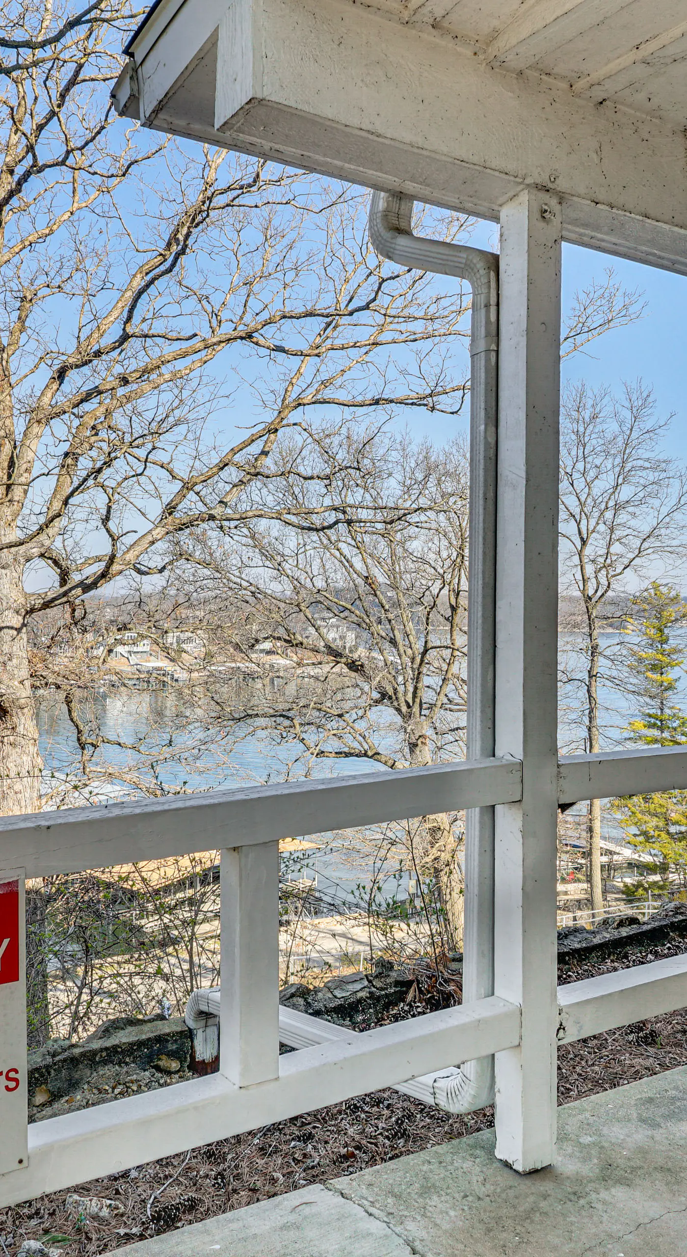 Cozy Lake Ozark Villa w/ Main Channel Views!