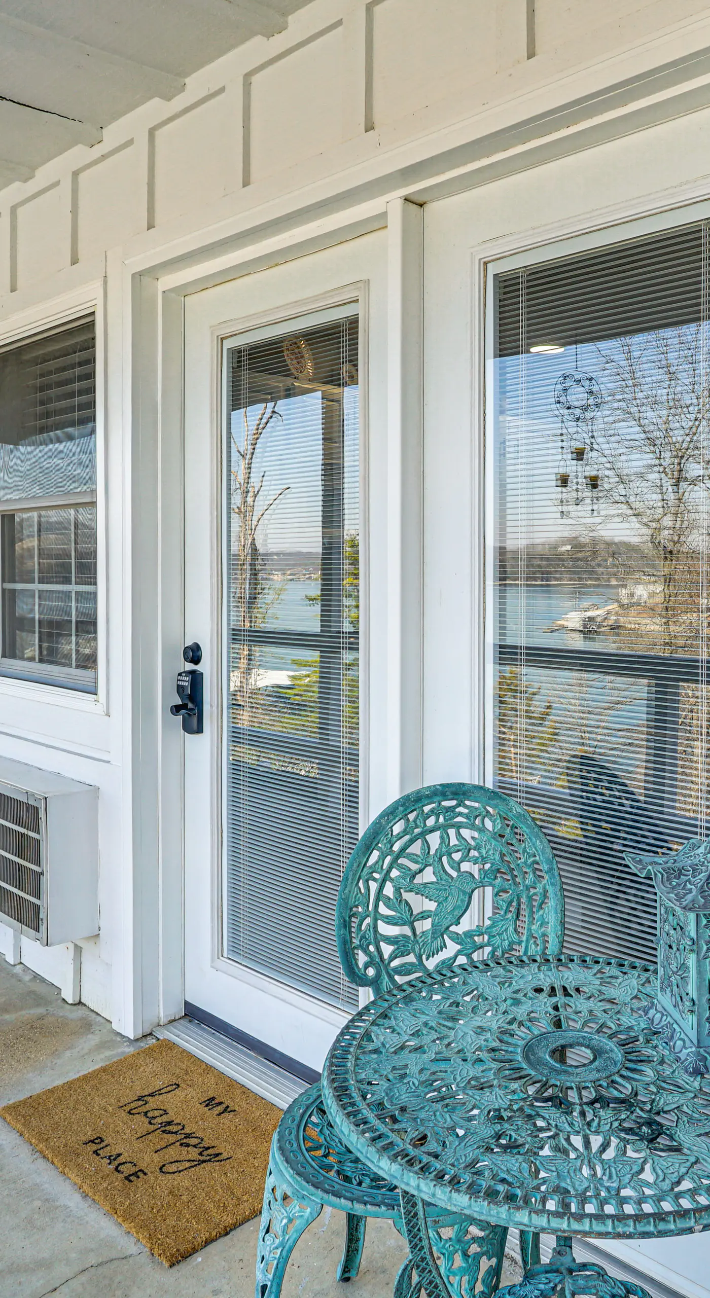 Cozy Lake Ozark Villa w/ Main Channel Views!