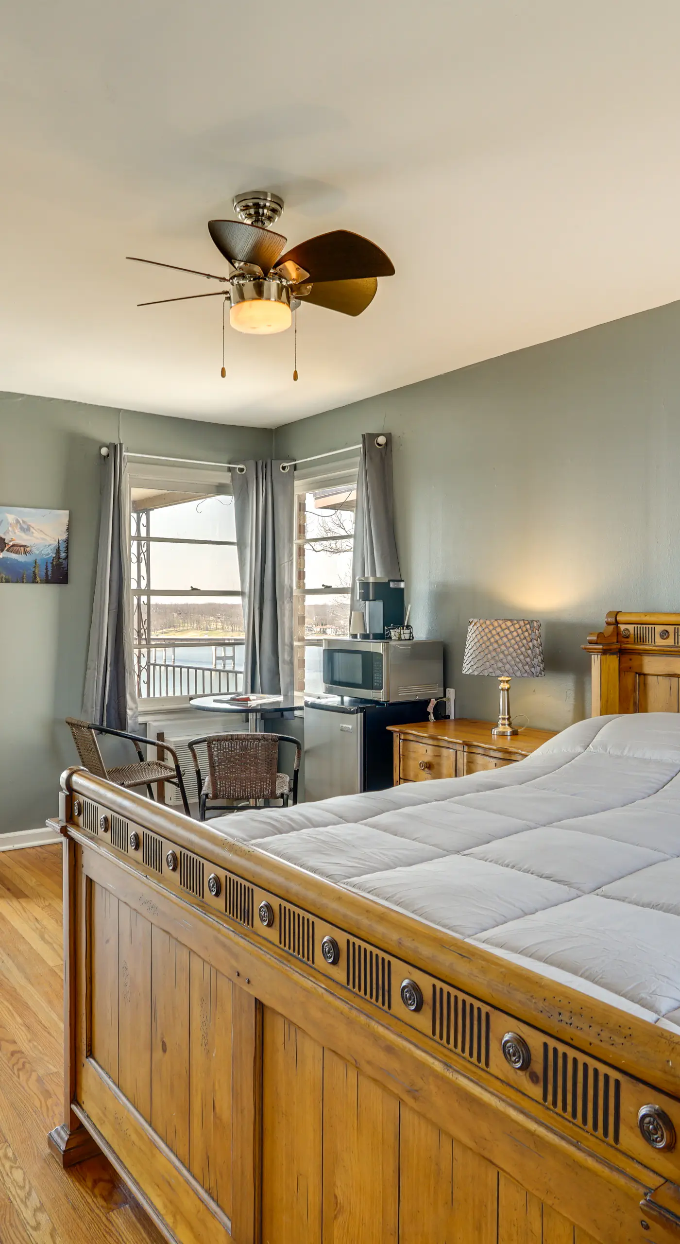 Pool, Lake & Views! Prime Studio By Bagnell Strip