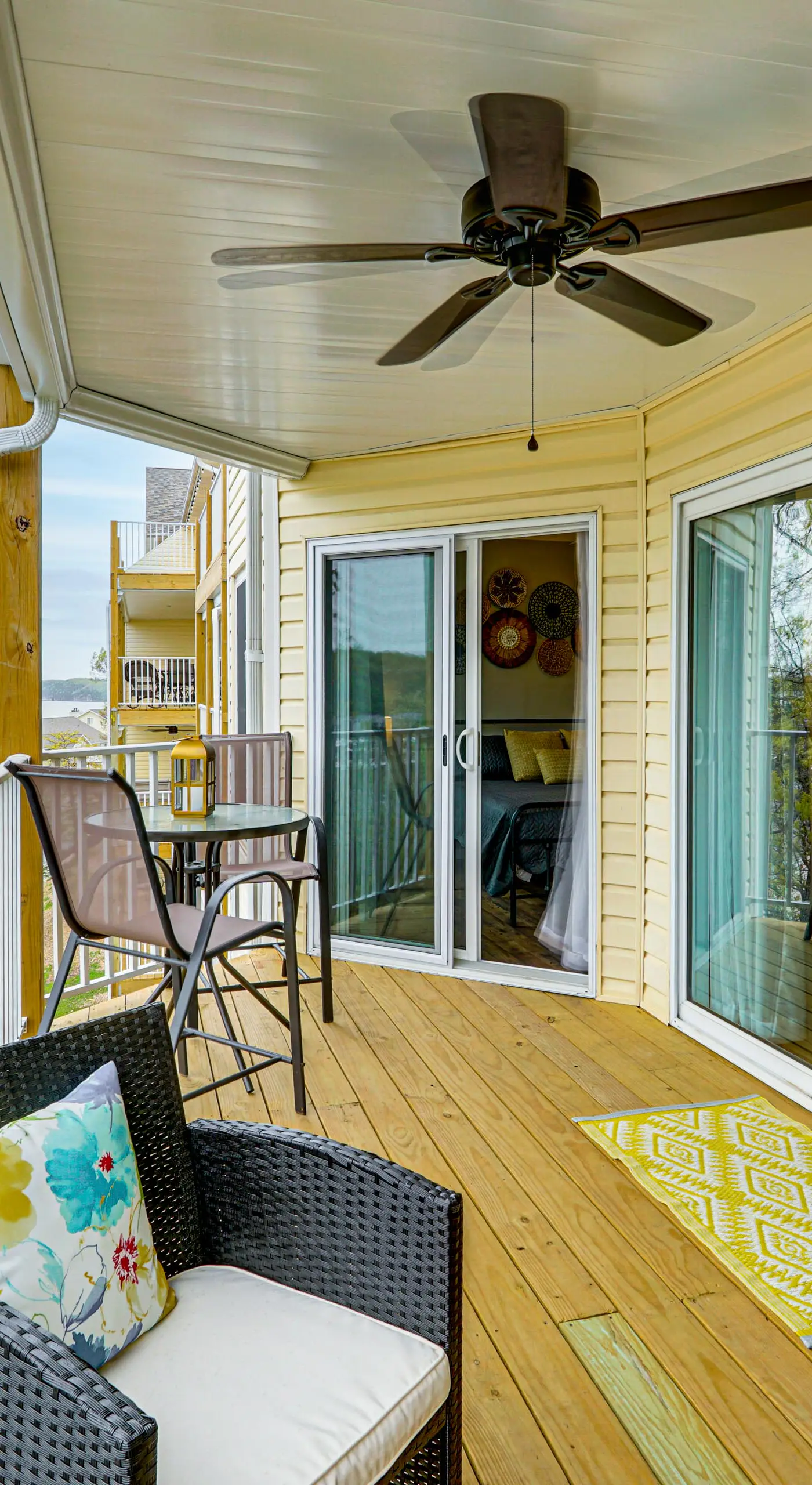 Beach, Boat Slip, Views! Lake of the Ozarks Condo