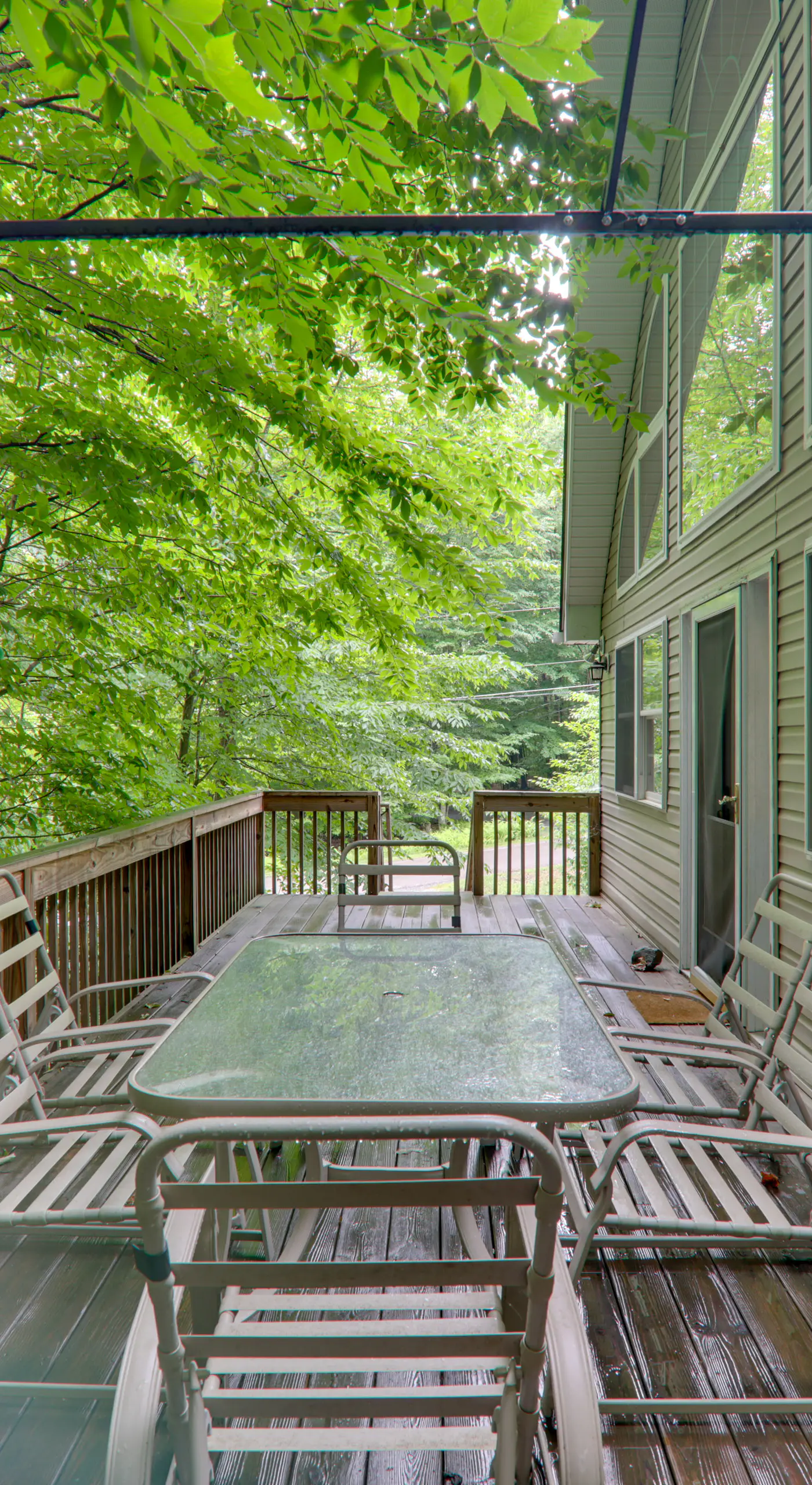 Deck & Resort Amenities: Arrowhead Lake Home!