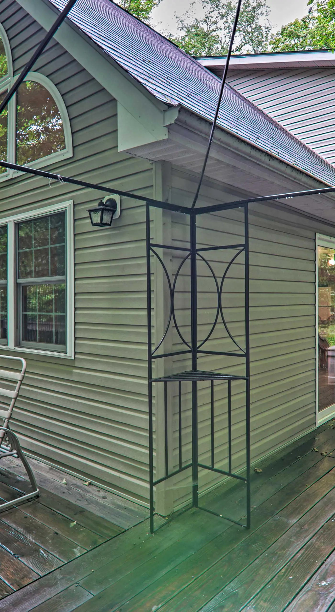Deck & Resort Amenities: Arrowhead Lake Home!
