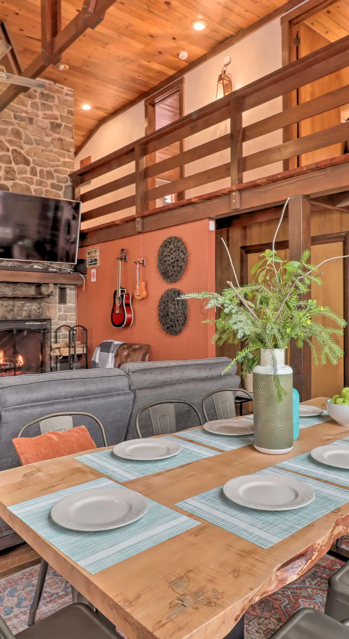 Deck & Fire Pit: Cozy Pocono Mountain Home
