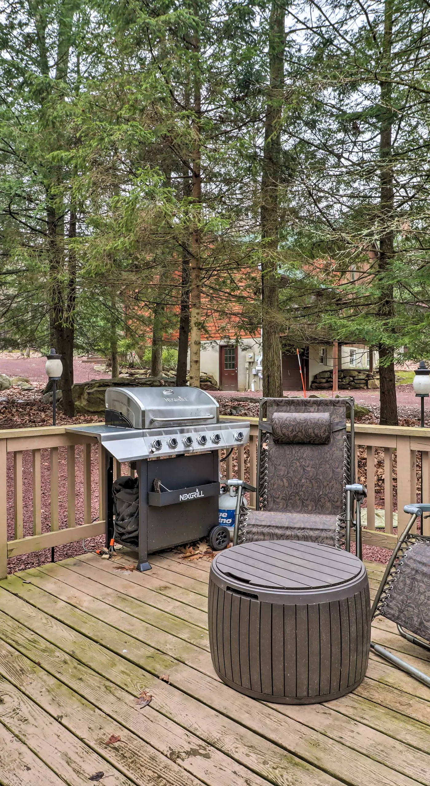 Deck & Fire Pit: Cozy Pocono Mountain Home