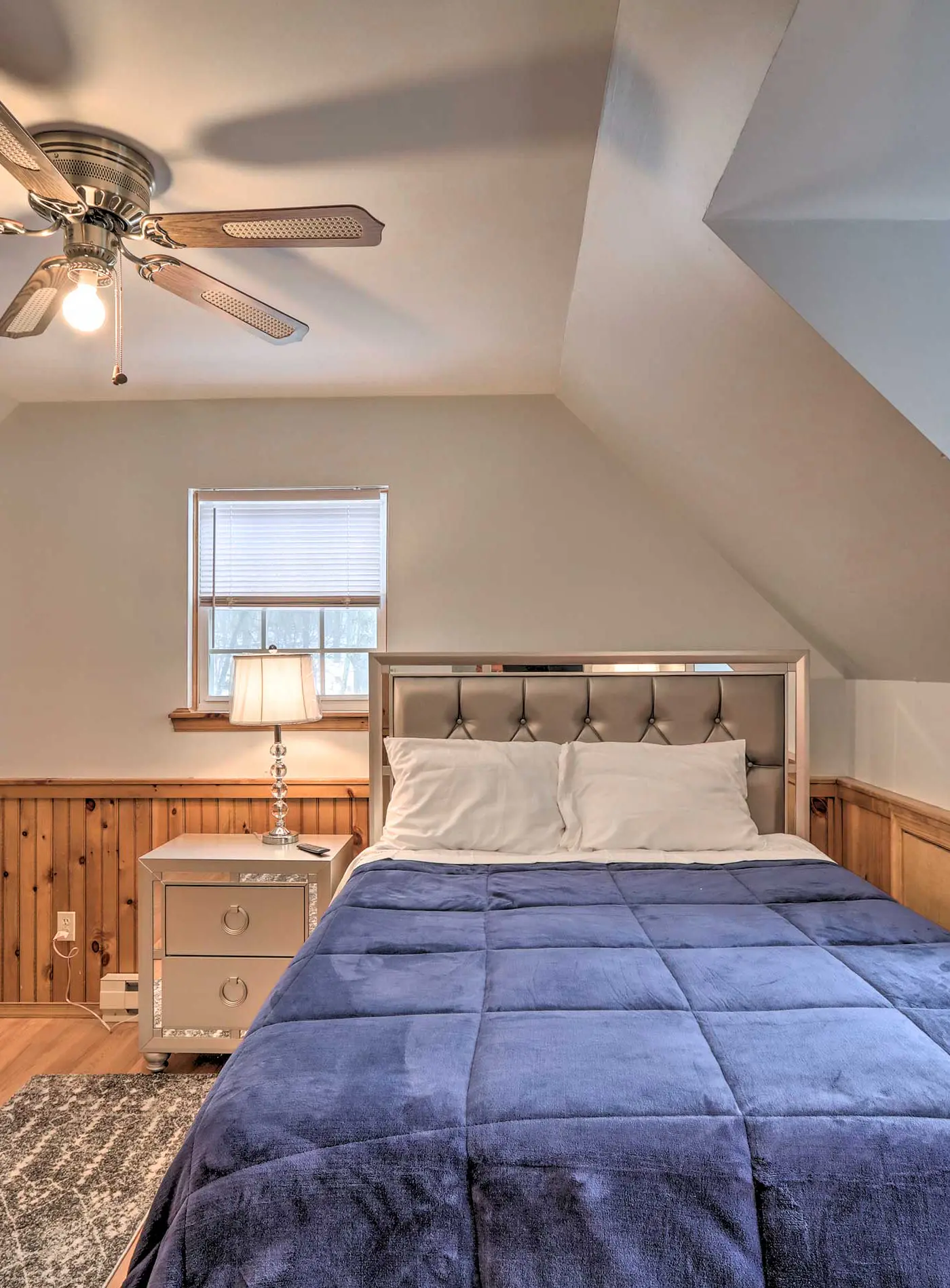 5 Mi to Camelback: Henryville Home w/ Hot Tub!