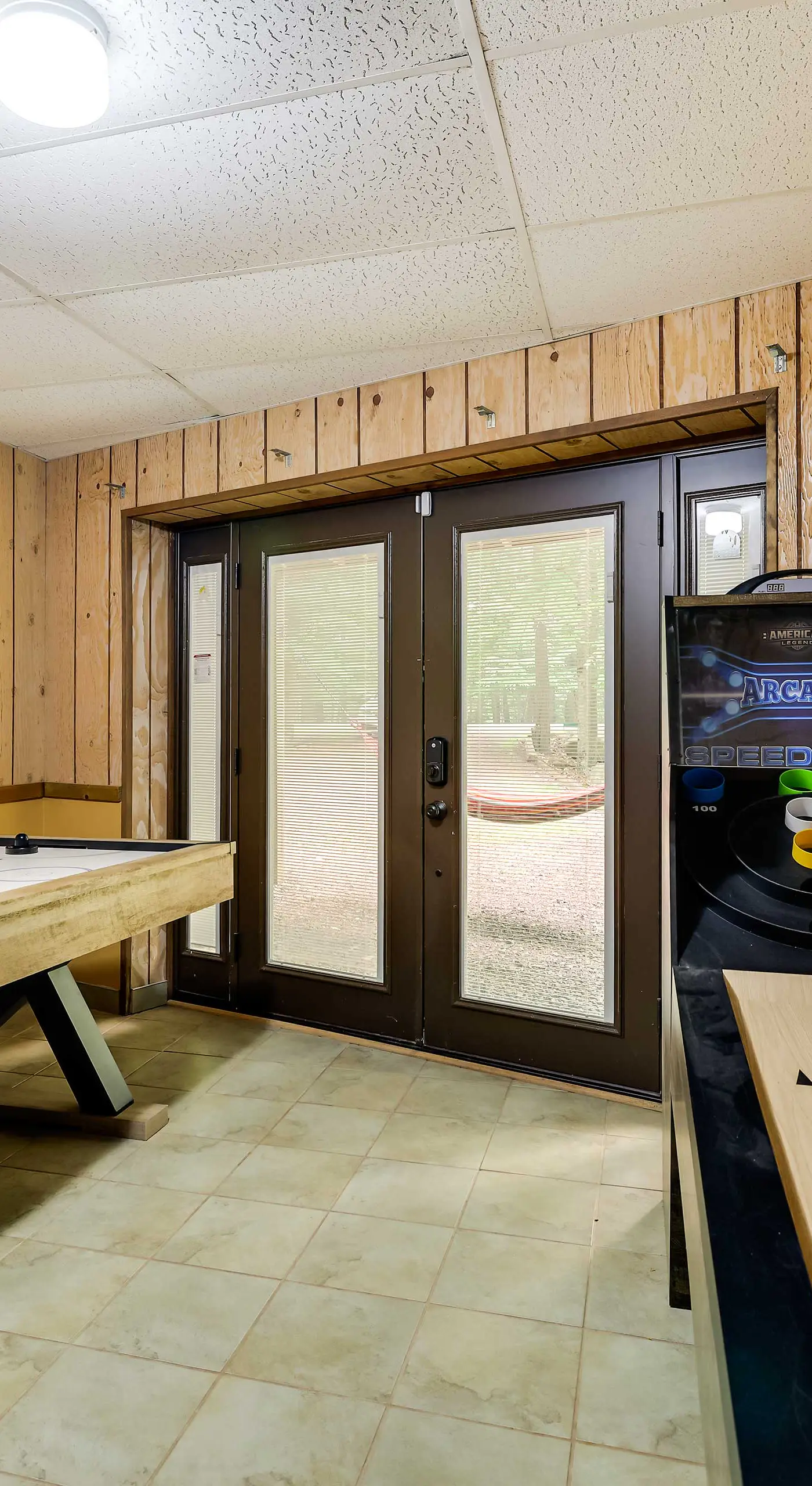 Fire Pit & Games! Prow Chalet; Mins to Lake Wally!