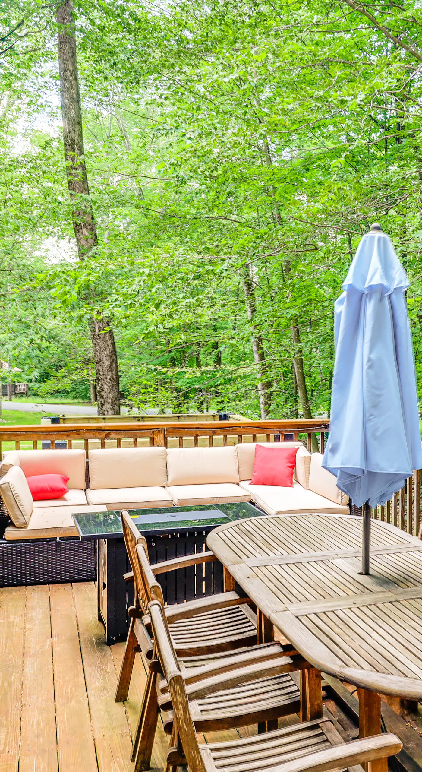 Fire Pit & Games! Prow Chalet; Mins to Lake Wally!