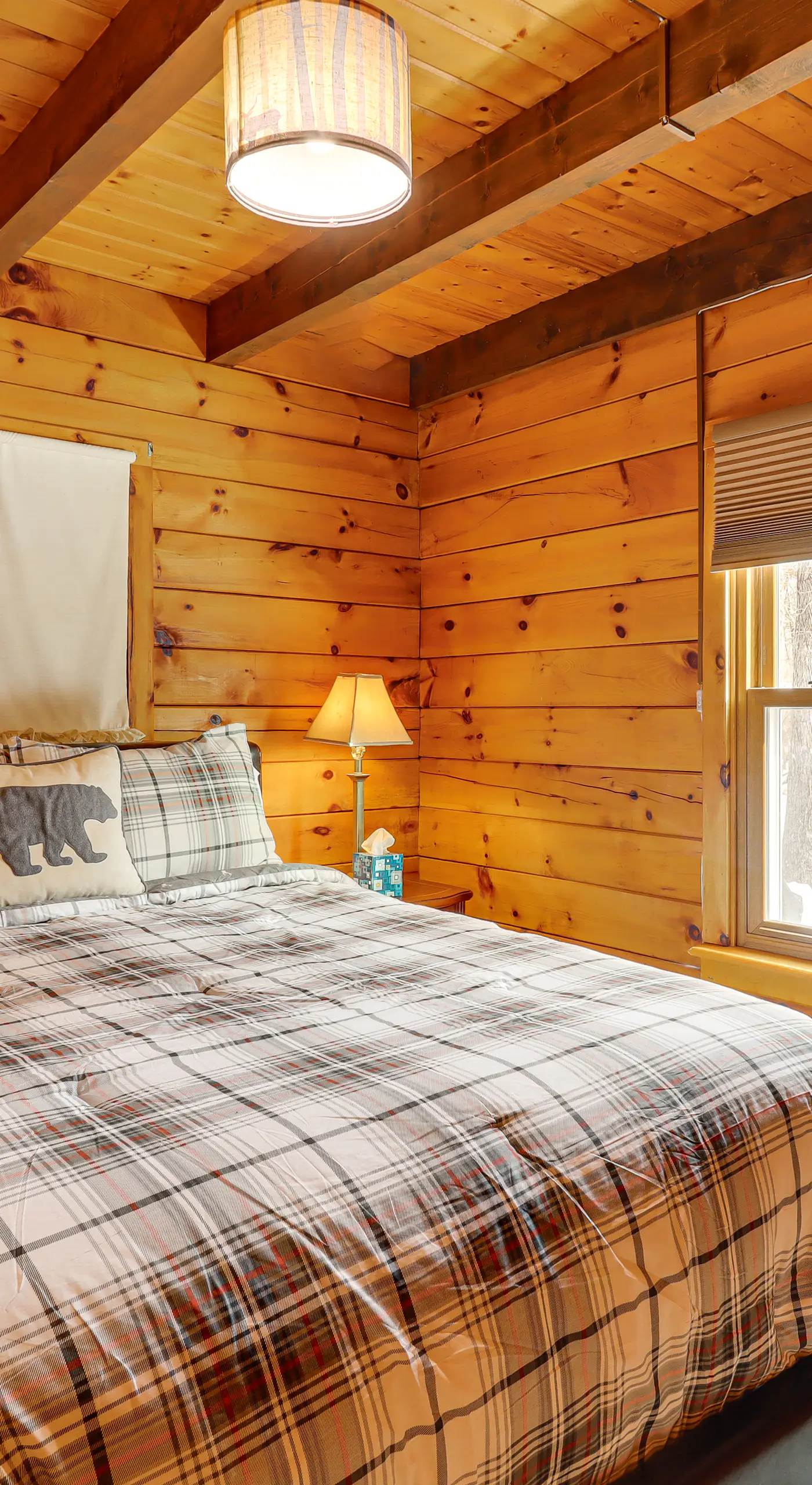 Hike + Ski: Log Cabin in East Stroudsburg!