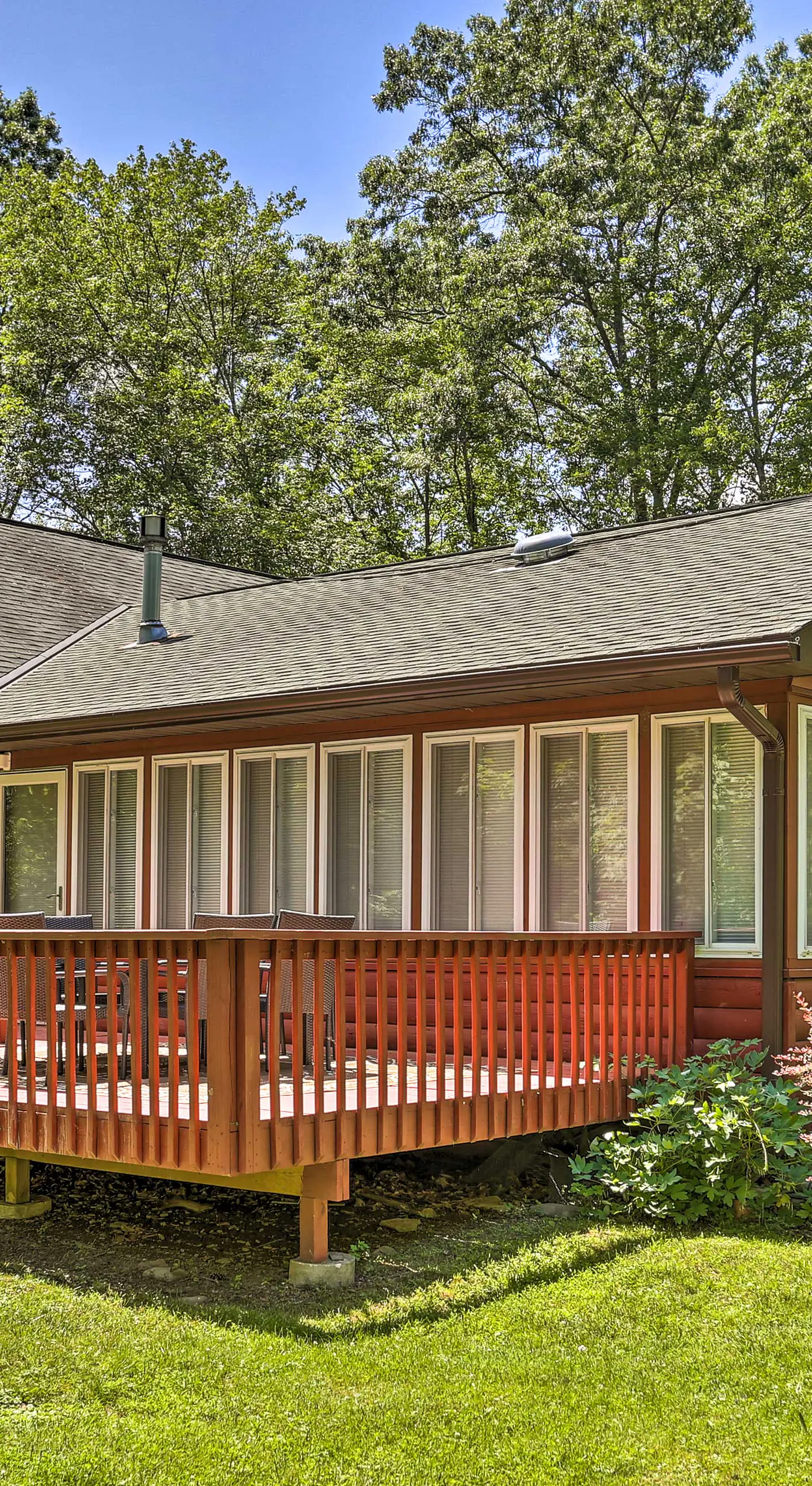Hike + Ski: Log Cabin in East Stroudsburg!