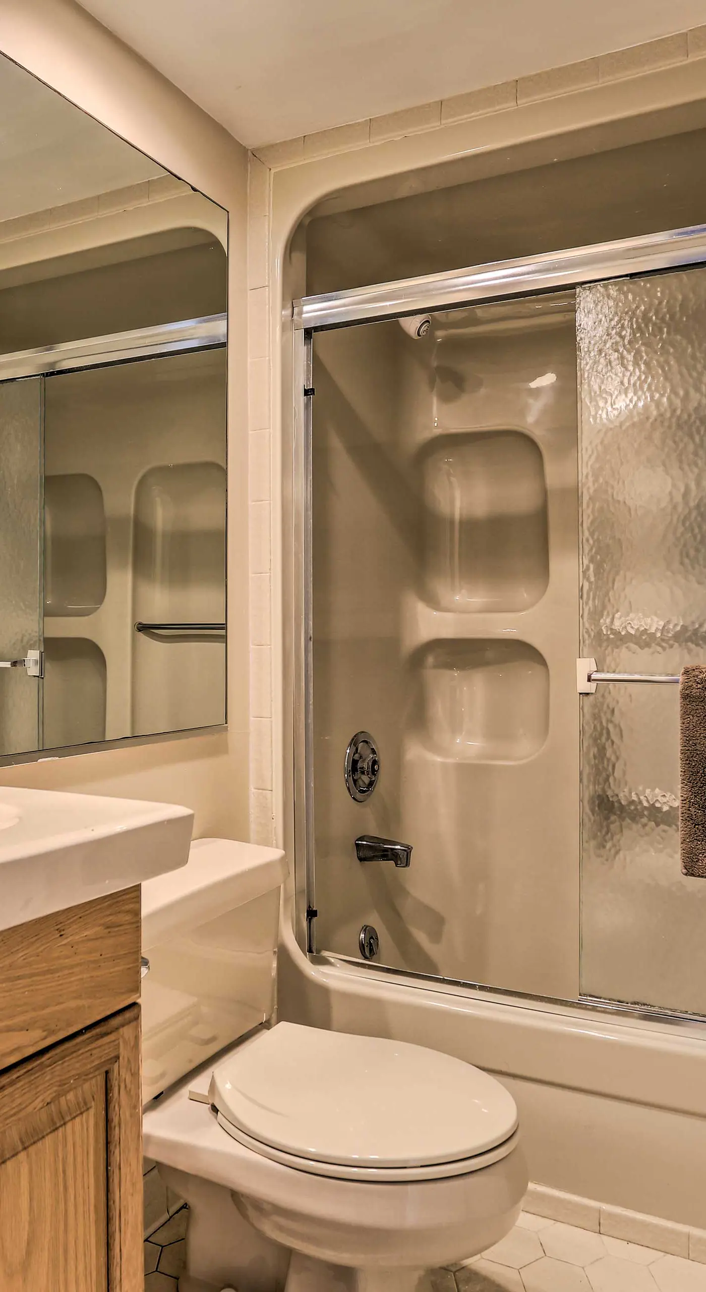 On Big Boulder Lake: Condo w/ Community Pools!