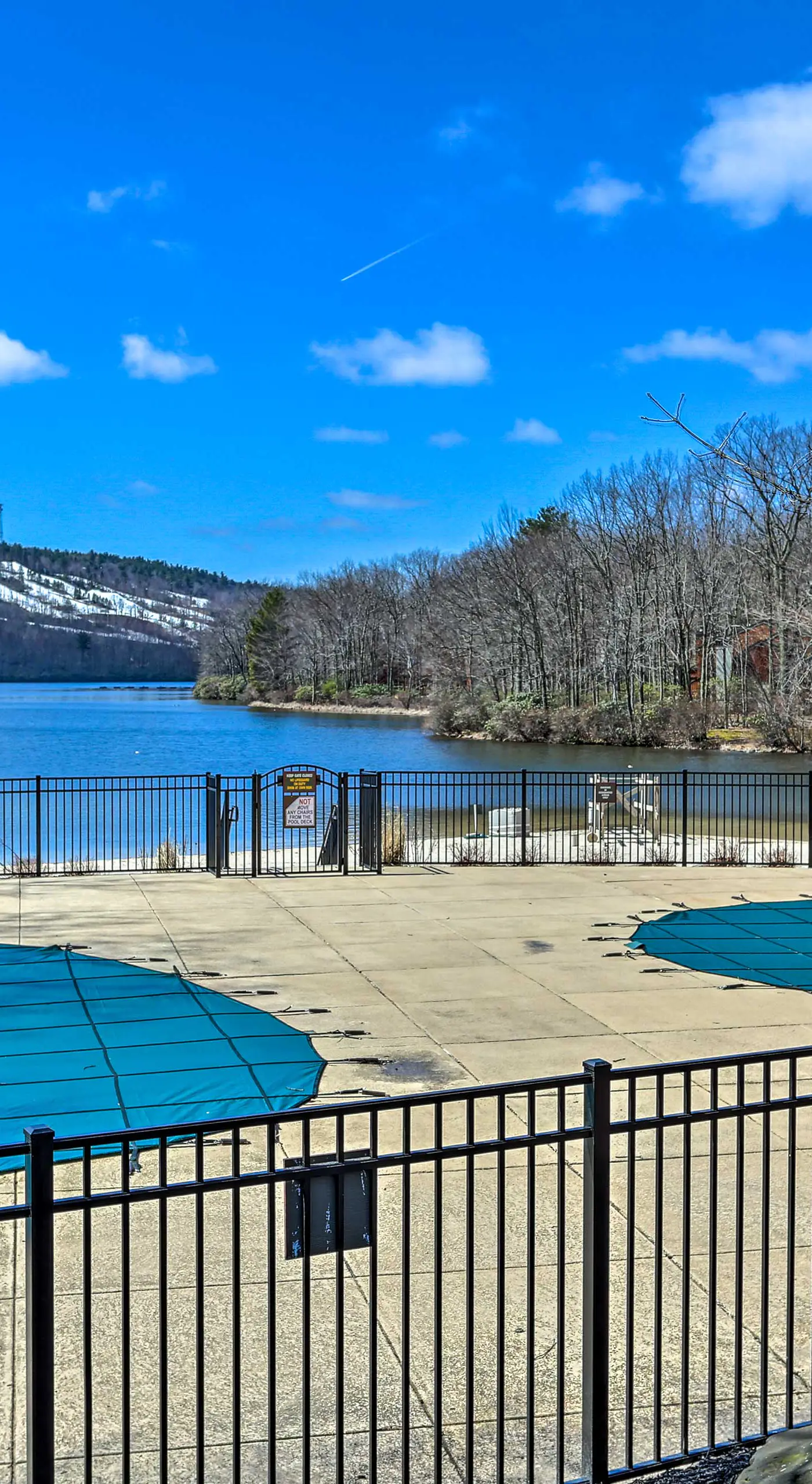 On Big Boulder Lake: Condo w/ Community Pools!