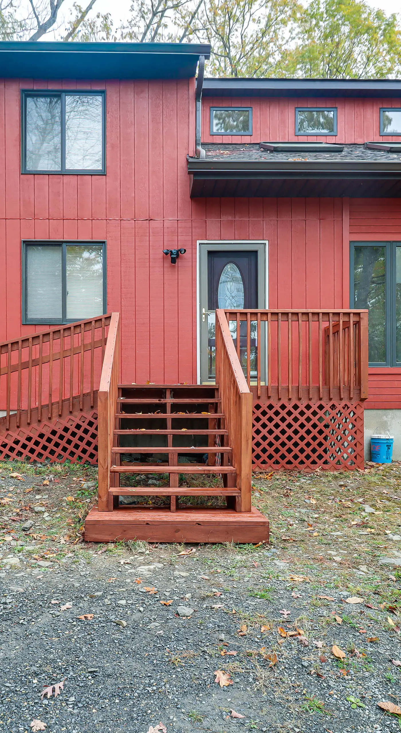 Fire Pit & Gas Grill: Charming Poconos Abode!