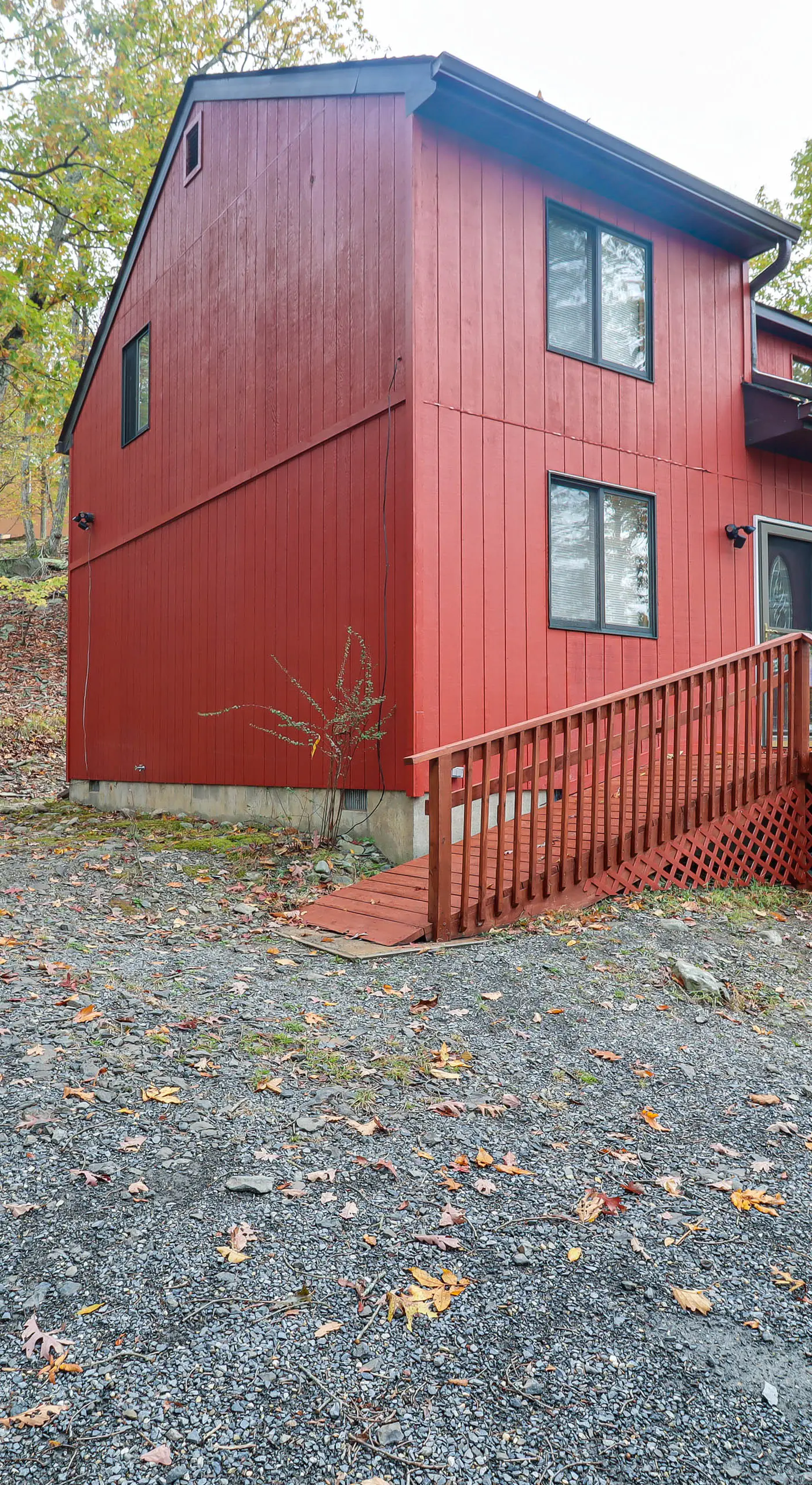 Fire Pit & Gas Grill: Charming Poconos Abode!