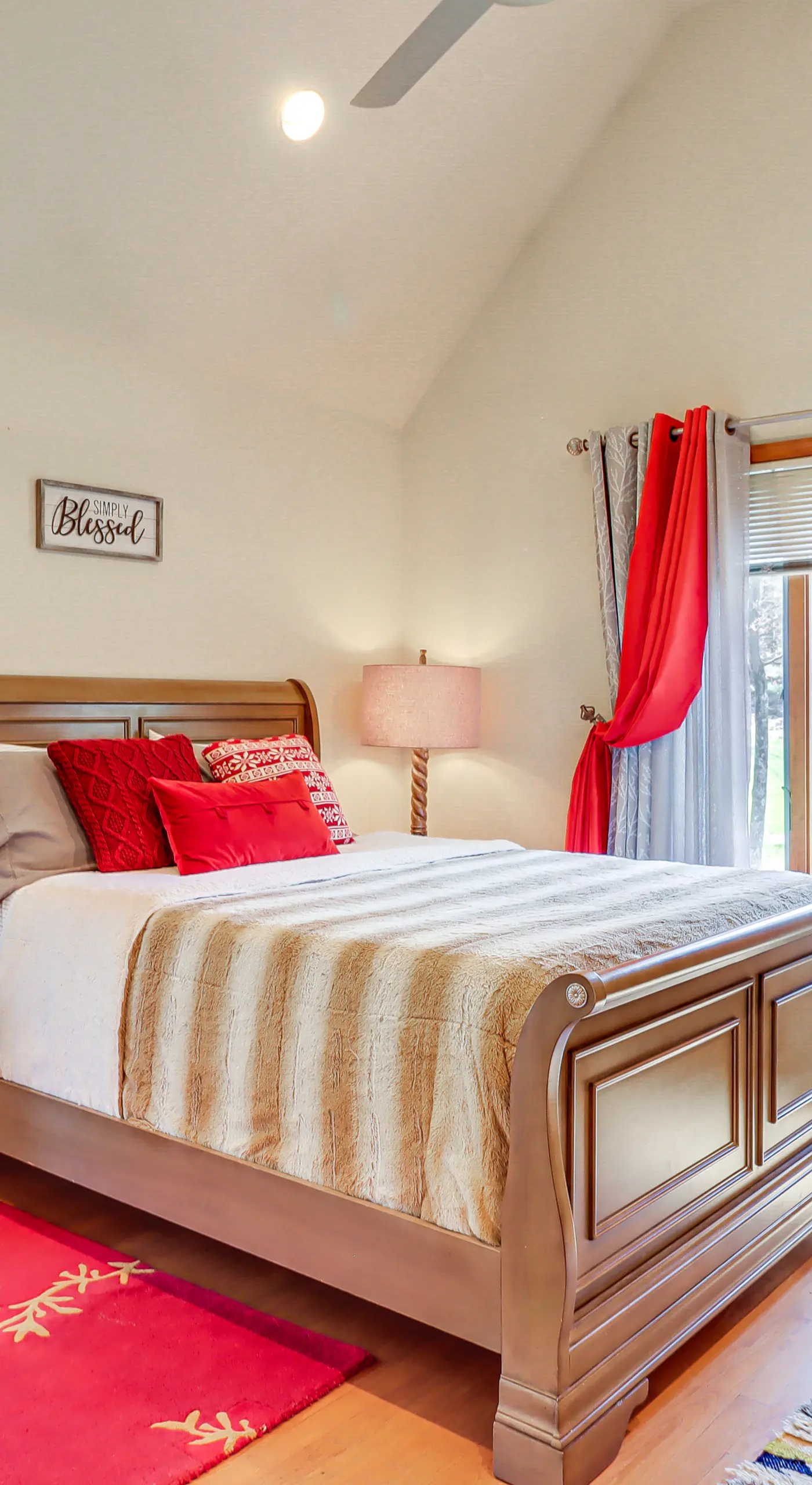 Split Rock Resort: Family Getaway w/ Fire Pit!