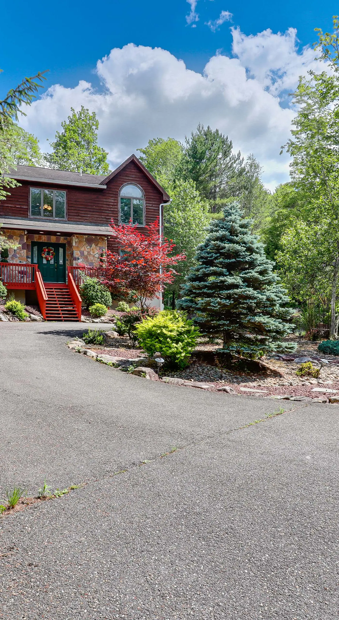 Split Rock Resort: Family Getaway w/ Fire Pit!