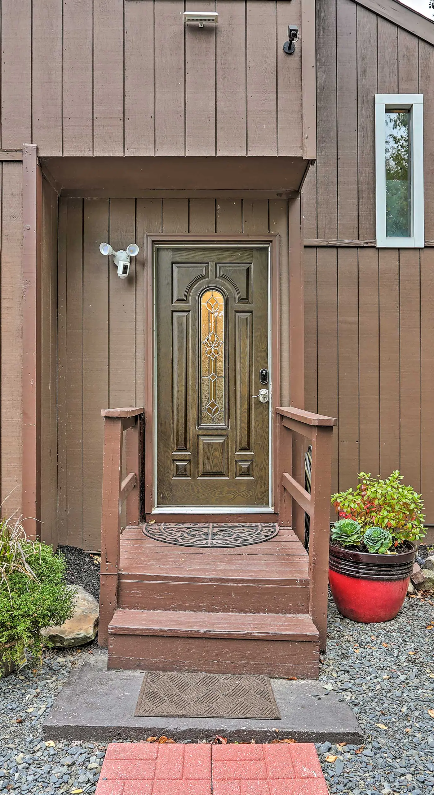 15 Mi to Camelback Ski Resort: Home w/ Deck!