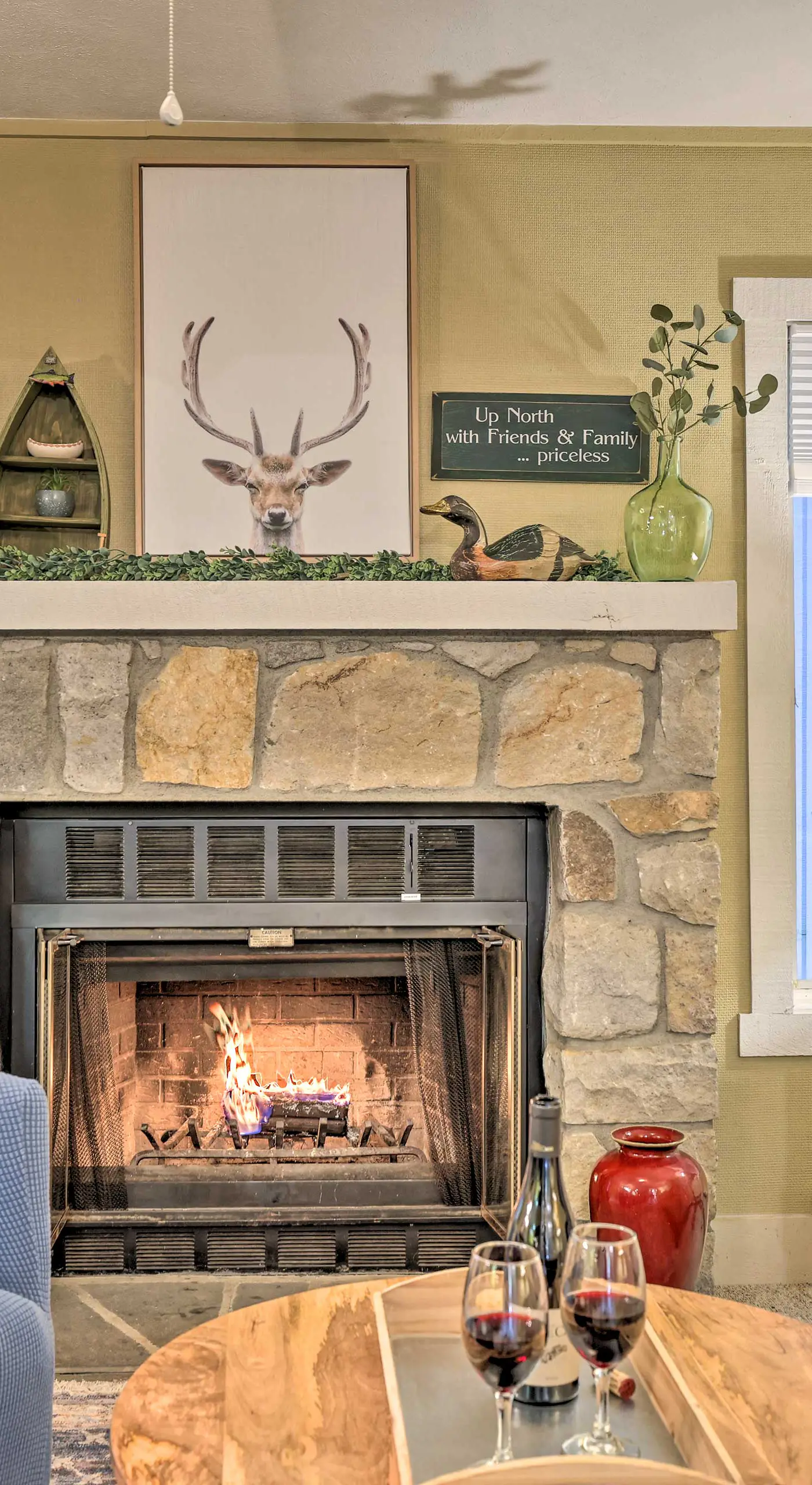 Cozy Poconos Townhome w/ Fireplace Near Jack Frost