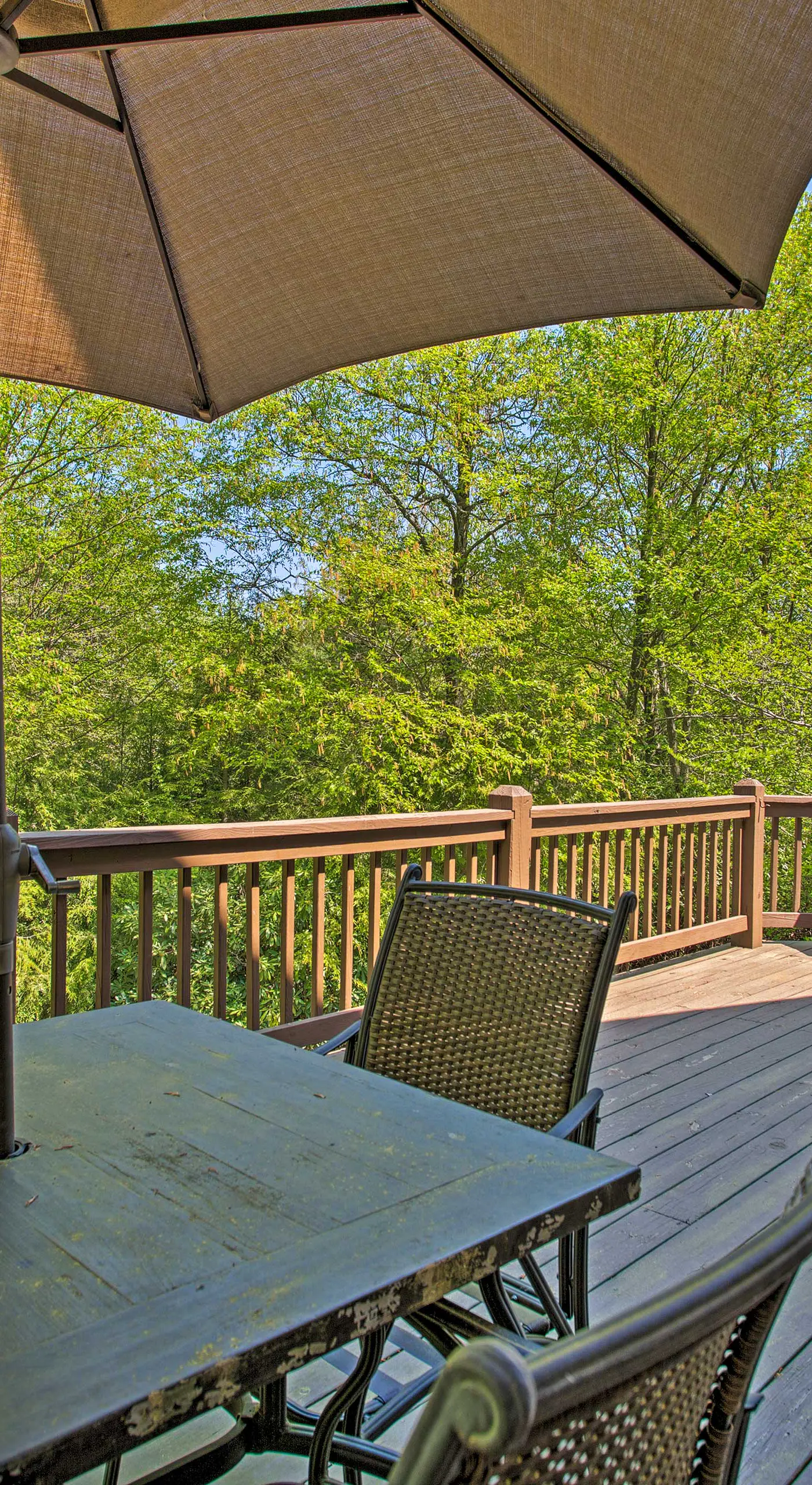 Fire Pit & Hot Tub: Poconos Family Cabin!