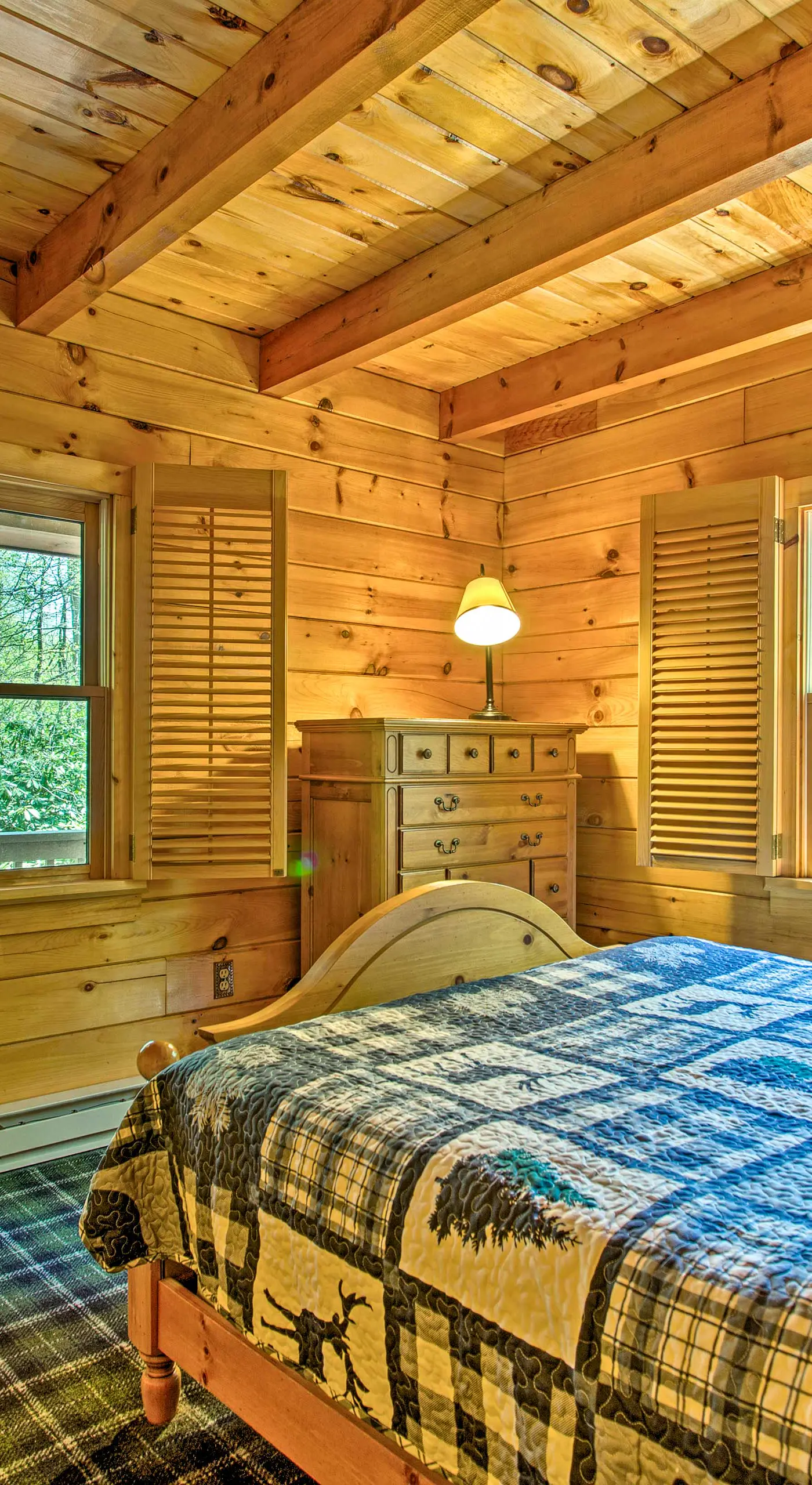 Fire Pit & Hot Tub: Poconos Family Cabin!